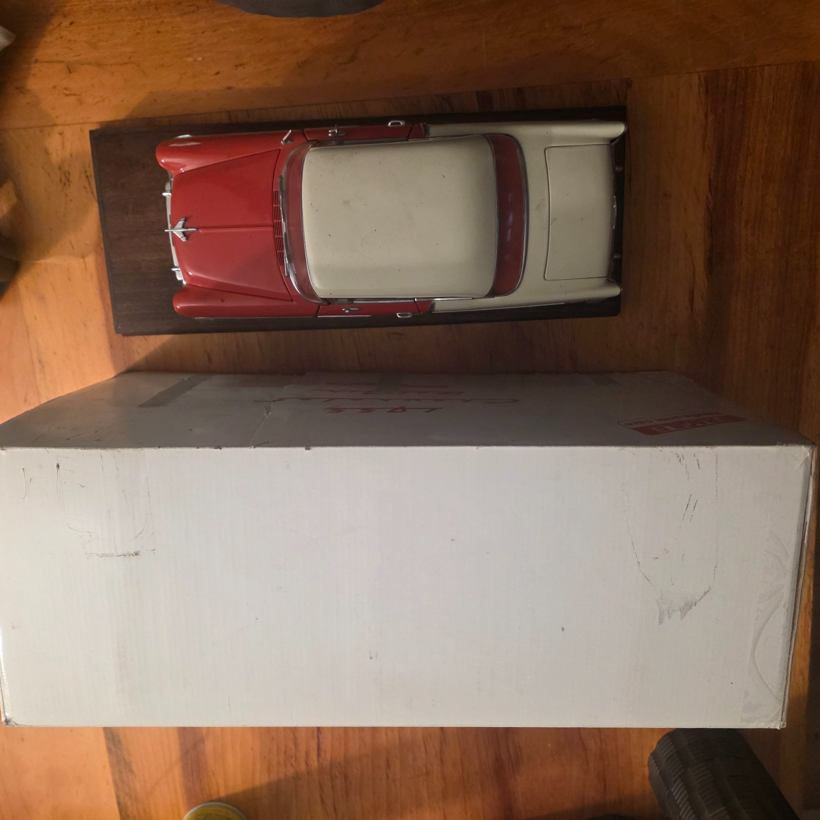 DANBURY MINT 1955 CHEVROLET BEL AIR 1/16 W/ WOODEN BASE