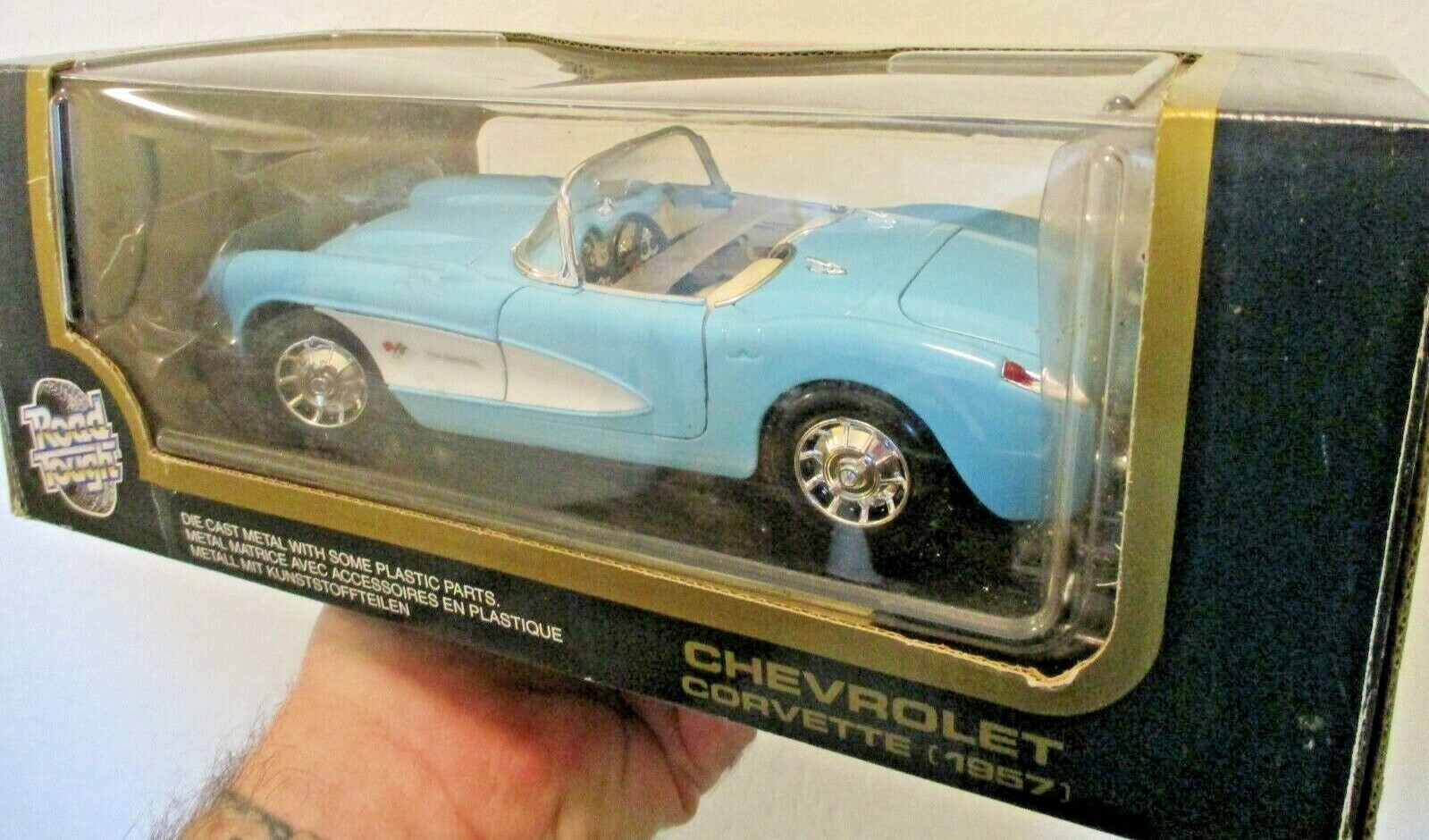 Road Tough Brand 1957 Corvette Light Blue and White 1:18 Diecast Metal W/Box ’57