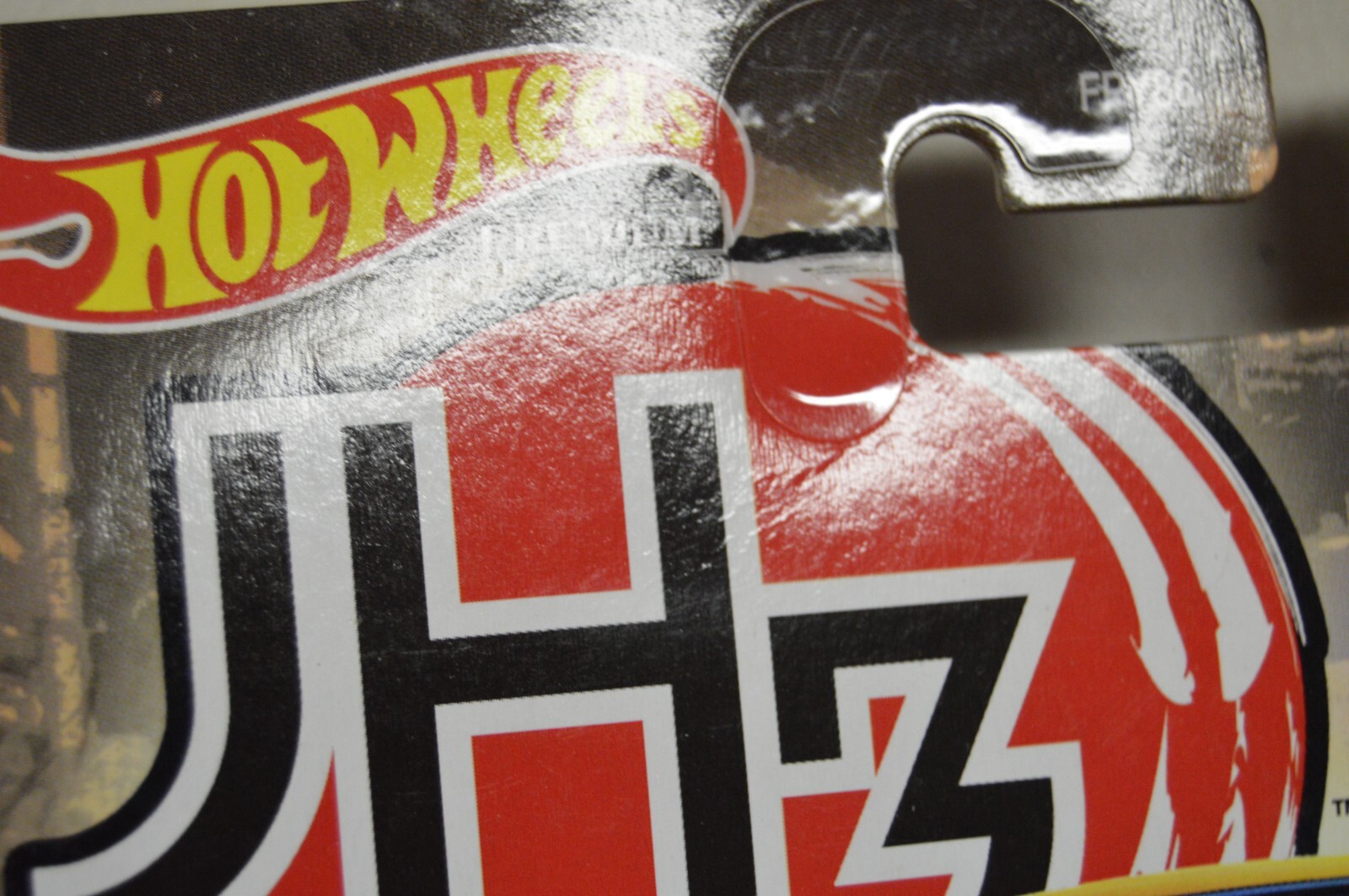 Hot Wheels JH3 Japan Historics White Mazda Cosmo + Yellow 75 Datsun Sunny Truck