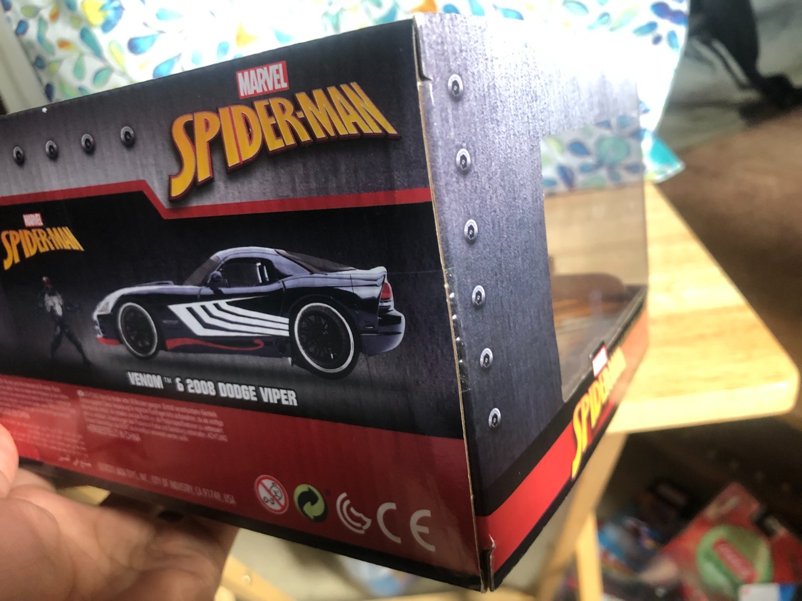 Jada Marvel Spider-Man Venom 2008 Dodge Viper 1:24 Diecast Car & Venom Figure Ne