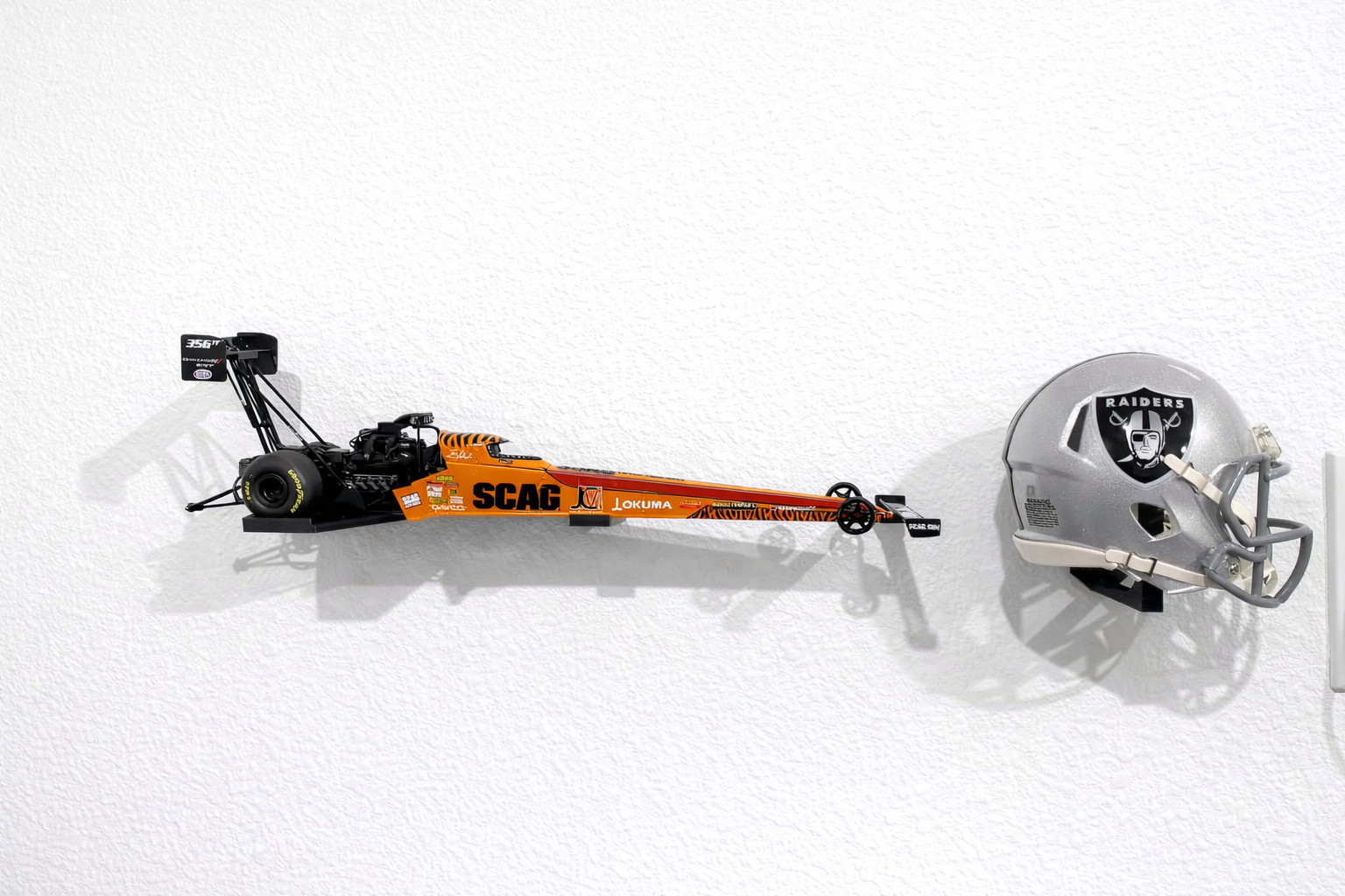Top Fuel 1:24 Diecast Display Wall Mount Stand NHRA Dragster