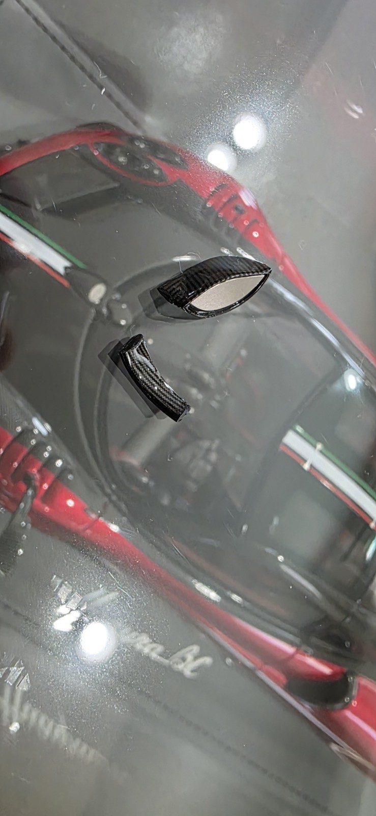 1/18 BBR PAGANI HUAYRA BC COLOR ROOSO FUOSO ( READ INFO)