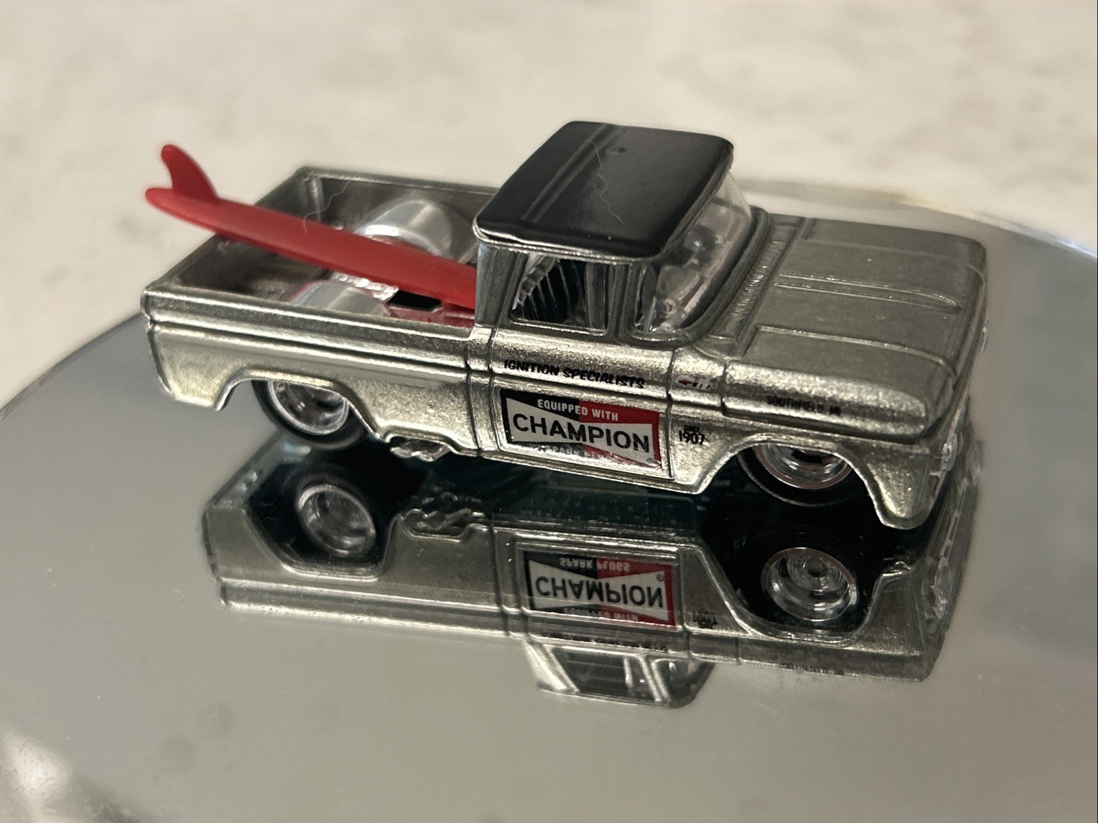 Hot Wheels Chevy 62 Custom Pickup Silver And Black Champion Premium