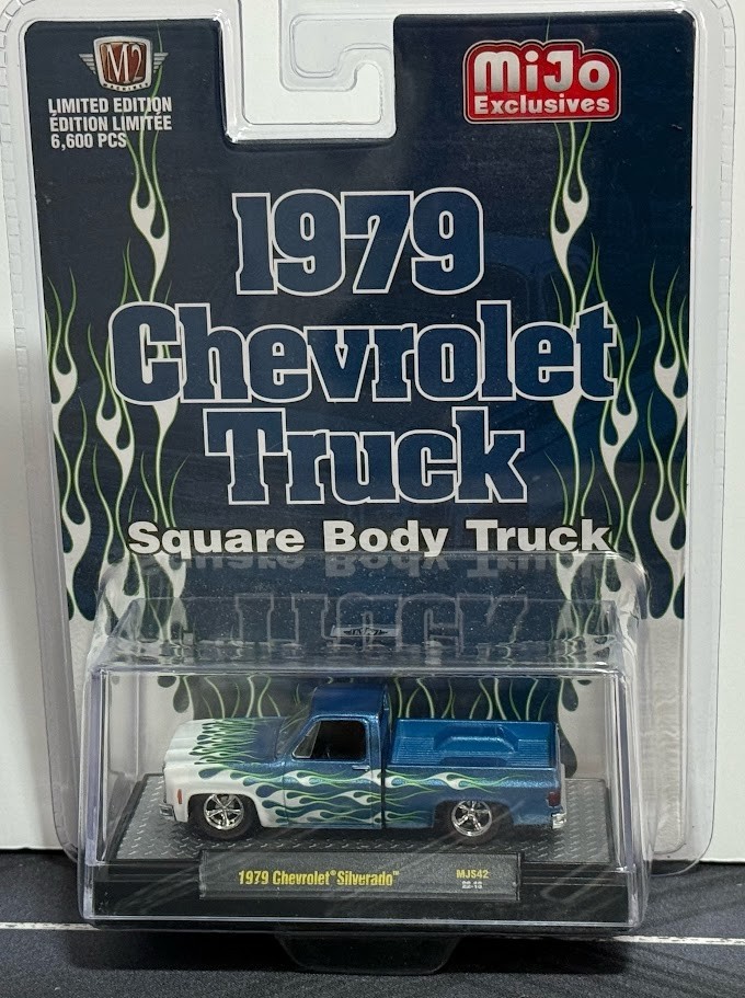 M2 Machines Mijo Exclusives 1979 Chevrolet Silverado Truck Square Body MJS42