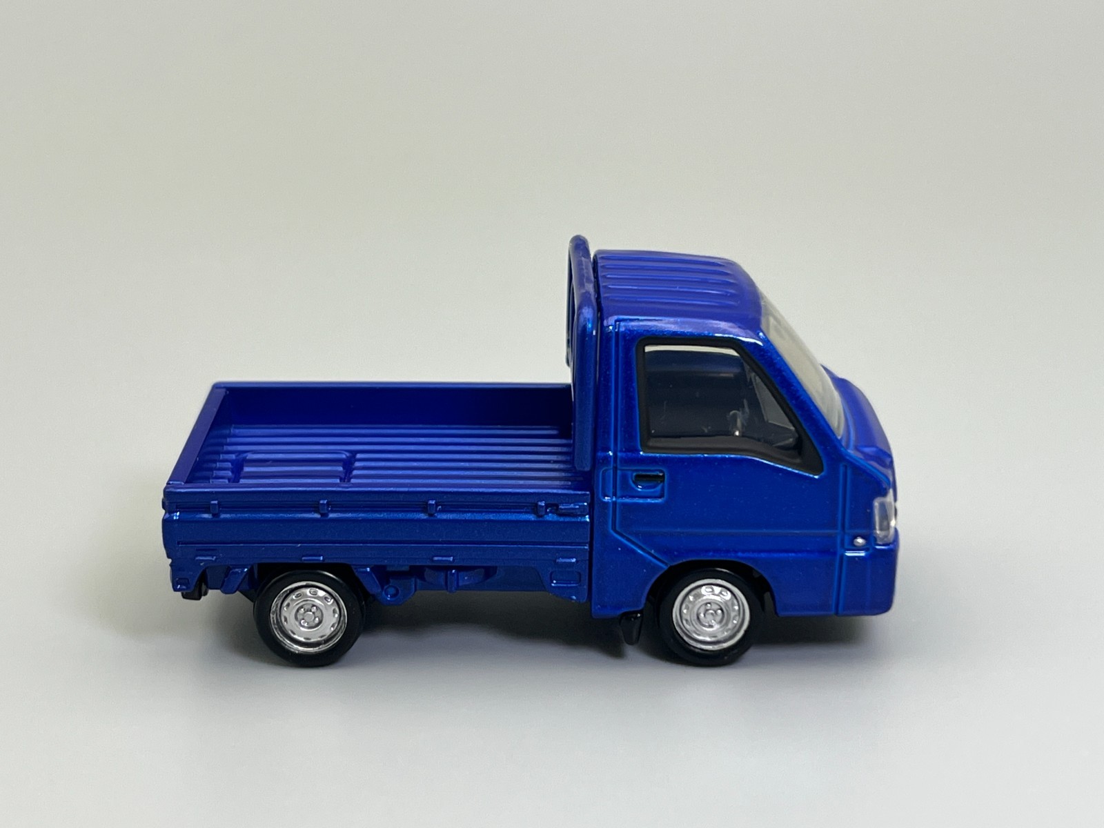 Subaru Sambar Kei Truck Blue Tomica Premium #27 1/55 scale