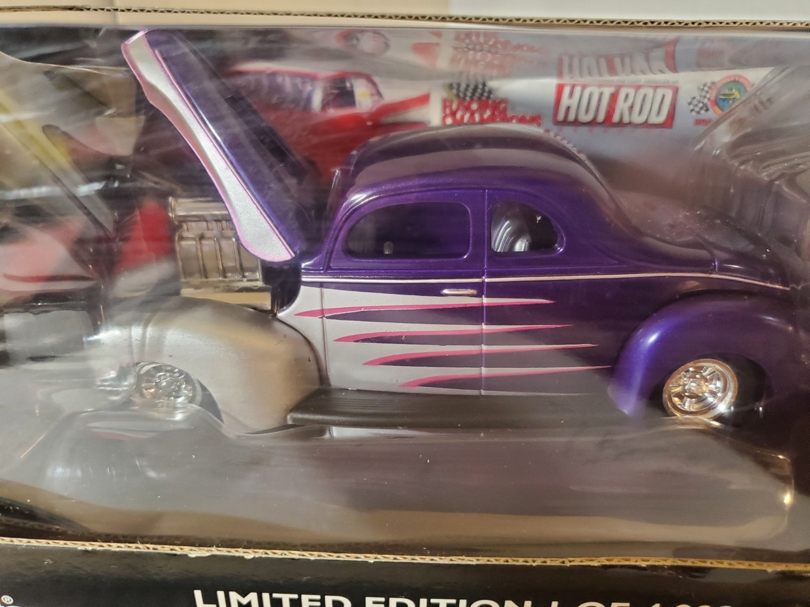 1998 Racing Champions Hot Rod Issue #39 1940 Ford Coupe 1:24 LE Purple & Silver