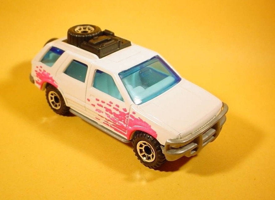 MATCHBOX WHITE ISUZU RODEO MB56-I5 LOOSE