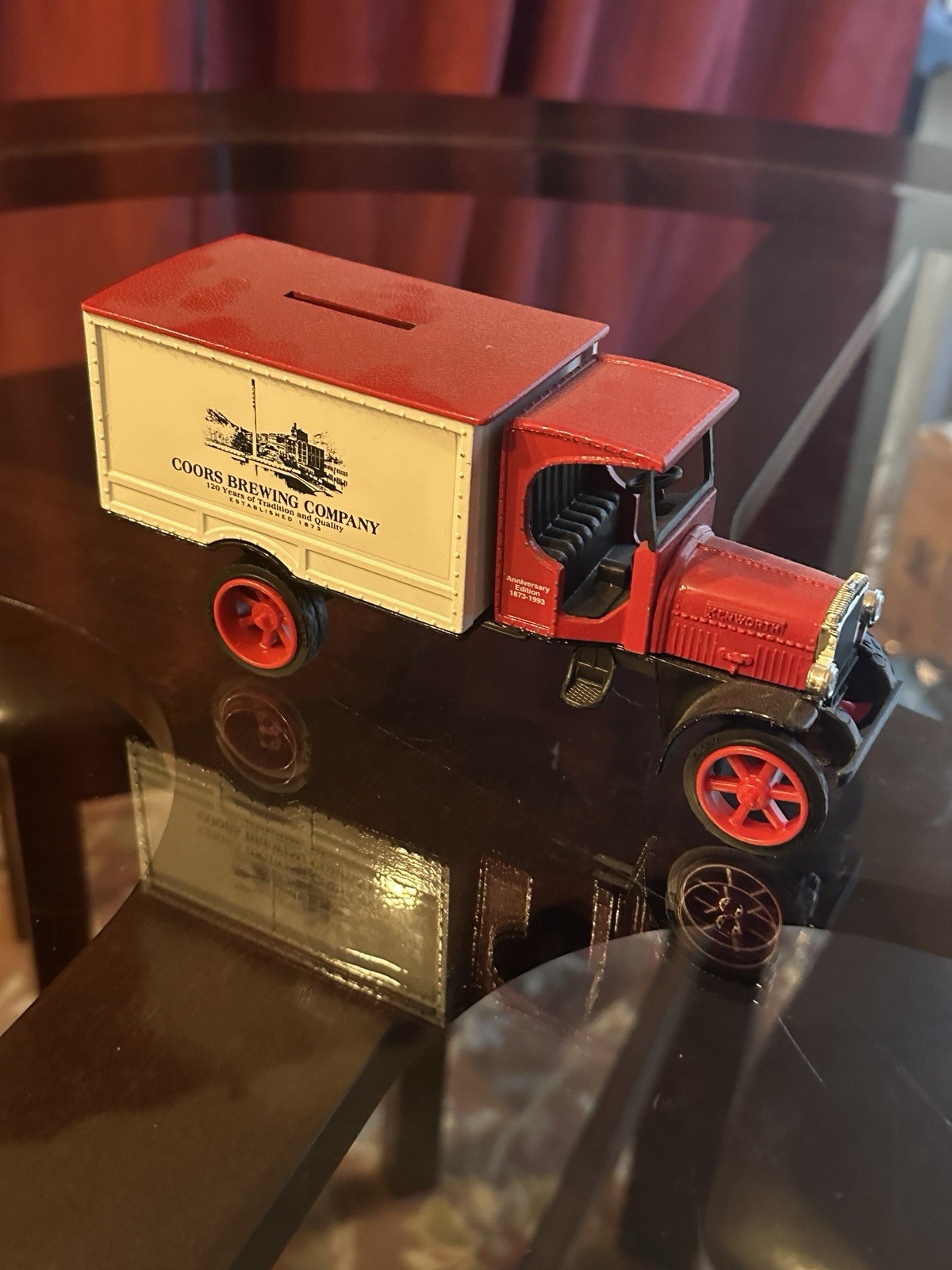 Ertl 1918 Kenworth Coors Brewing Company Bank Truck