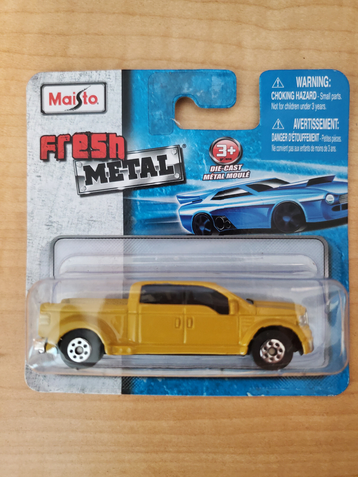 Maisto Fresh Metal Collection of Cars new in package (7 cars total)