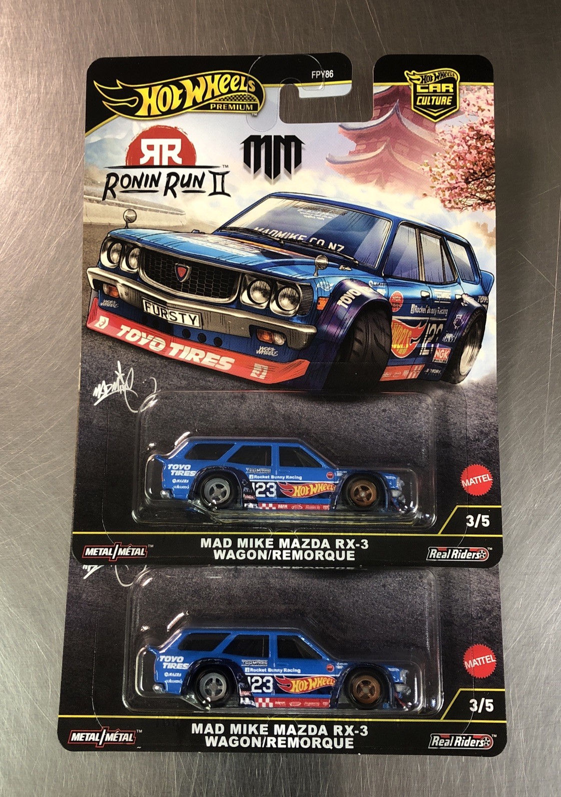 HOT WHEELS RONIN RUN 2 CAR CULTURE MAD MIKE MAZDA RX-3 WAGON/REMORQUE ( LOT OF 2