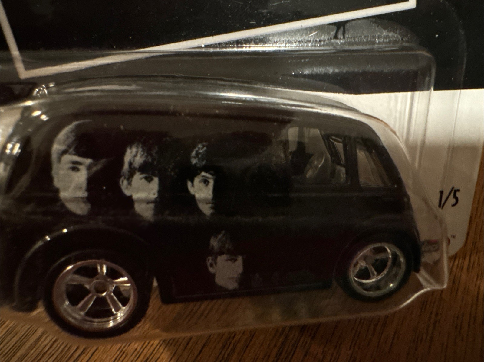 Hot Wheels 5-Car Beatles Set. Help! Revolver Abbey Road Yellow Submarine- NIB