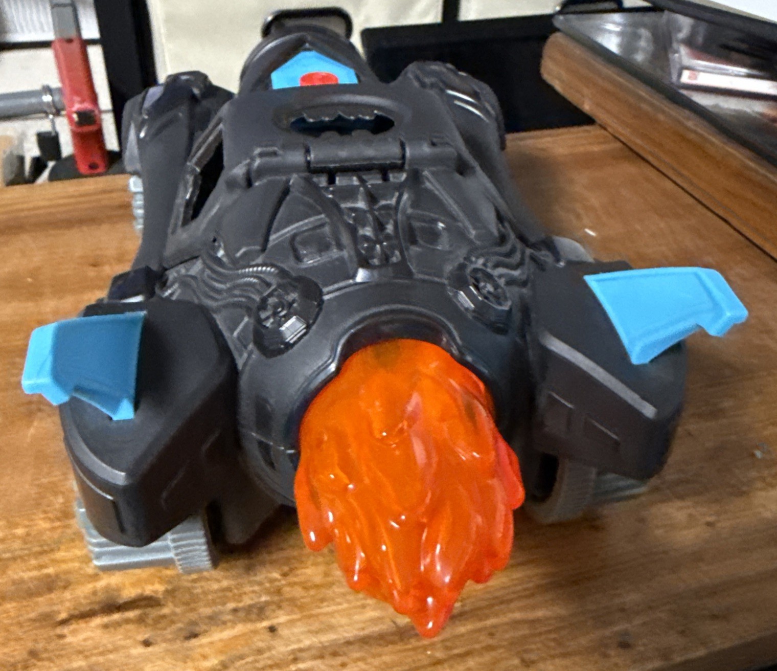 *Batmobile Rare Model England / United Kingdom – Lighted, Sound – Solid Toy Car