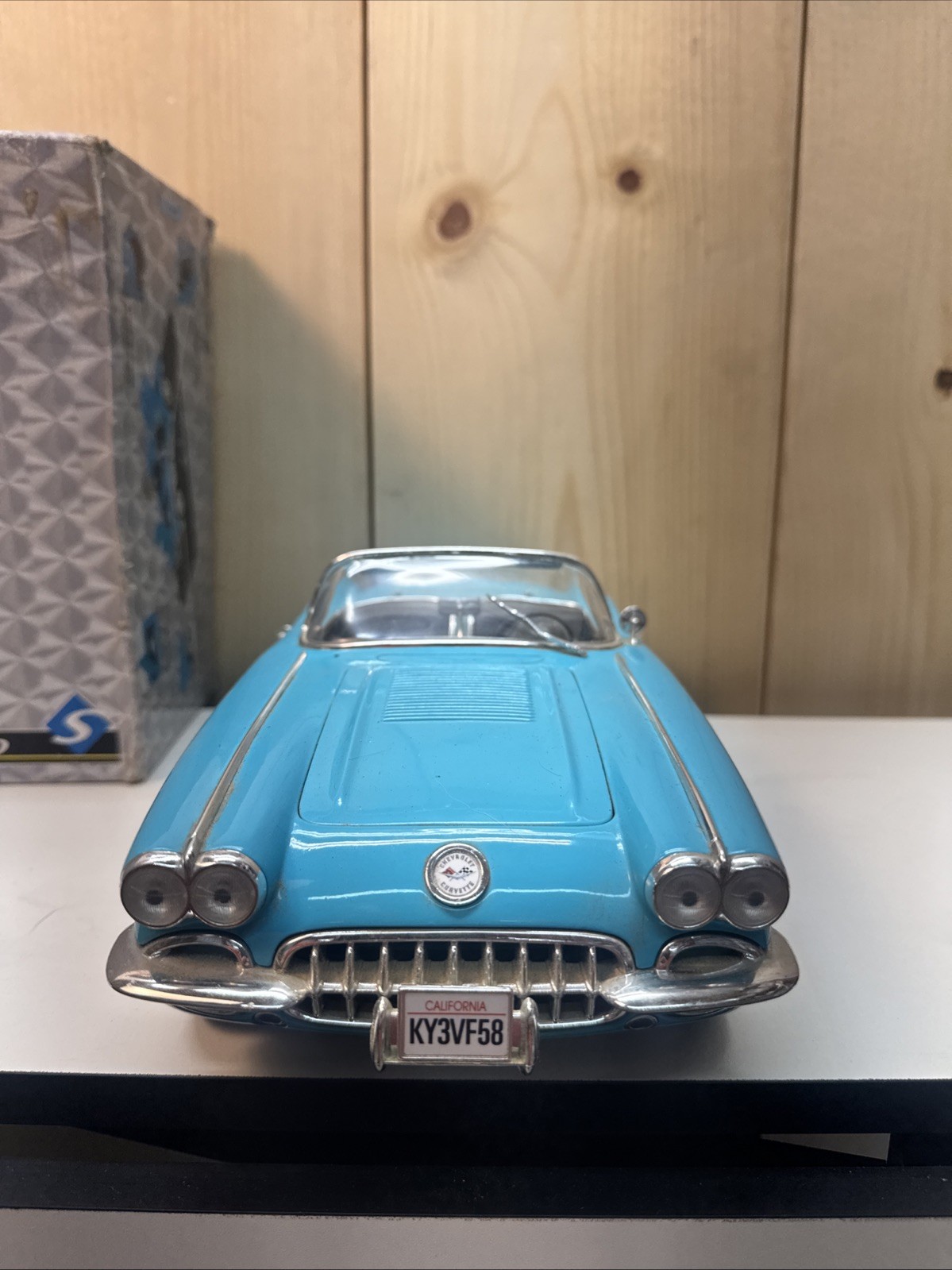 1958 Chevrolet Corvette Hard-Top w/ Removable Top – 1/12 Solido Diecast Model