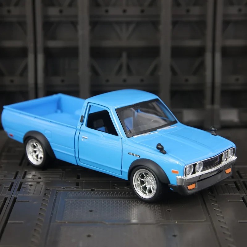 Maisto 1:24 Datsun 620 1973 Pickup Alloy Car Model Diecast Metal Off-road Vehicl