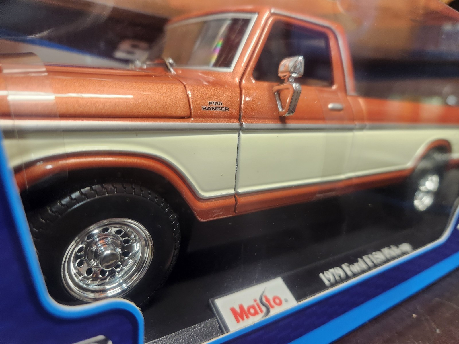 2023 Maisto 1:18 Scale Special Edition • 1979 Ford F-150 Pick-up Exclusive Style