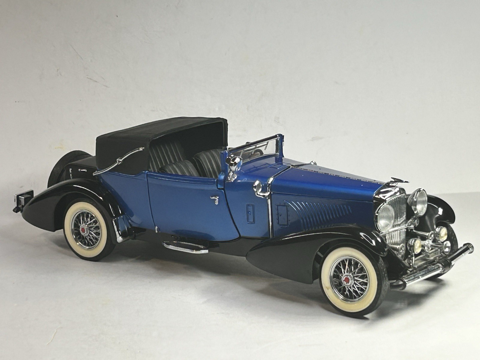 Franklin Mint 1933 Duesenberg J Victoria Blue 1:24 Die Cast B11RU77 (1991) READ