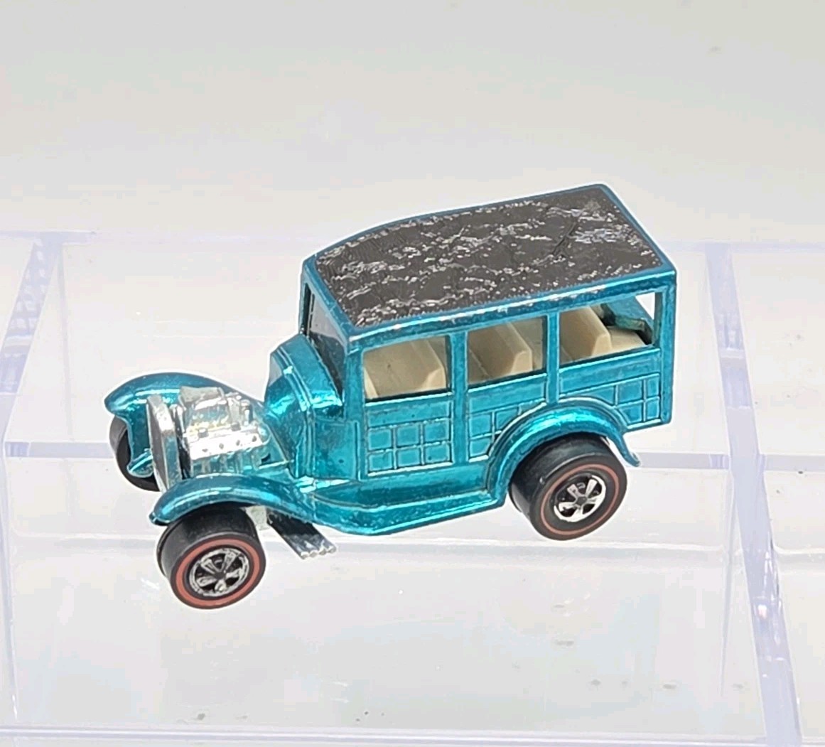 Hot Wheels Redline 1969 Classic Ford Woody US Aqua
