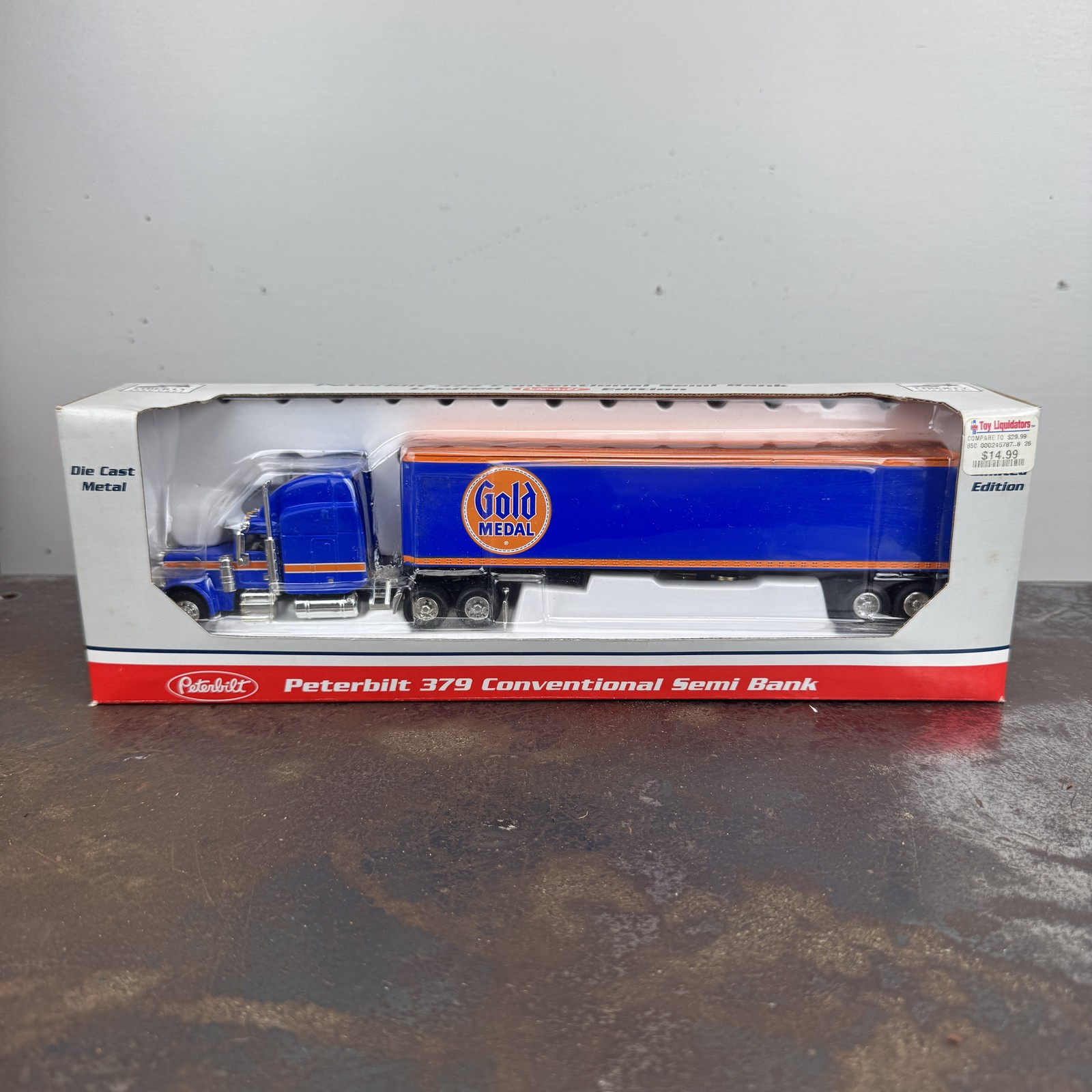LIBERTY / SpecCast GOLD MEDAL 1/64 Diecast Peterbilt 379 Truck & Trailer #32523