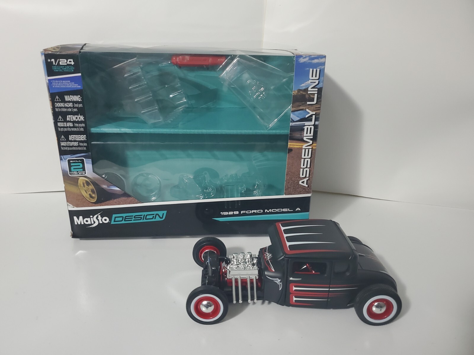 1-24 Maisto Assembly Line Die Cast Metal 29 Ford Model A New Build Super Nice