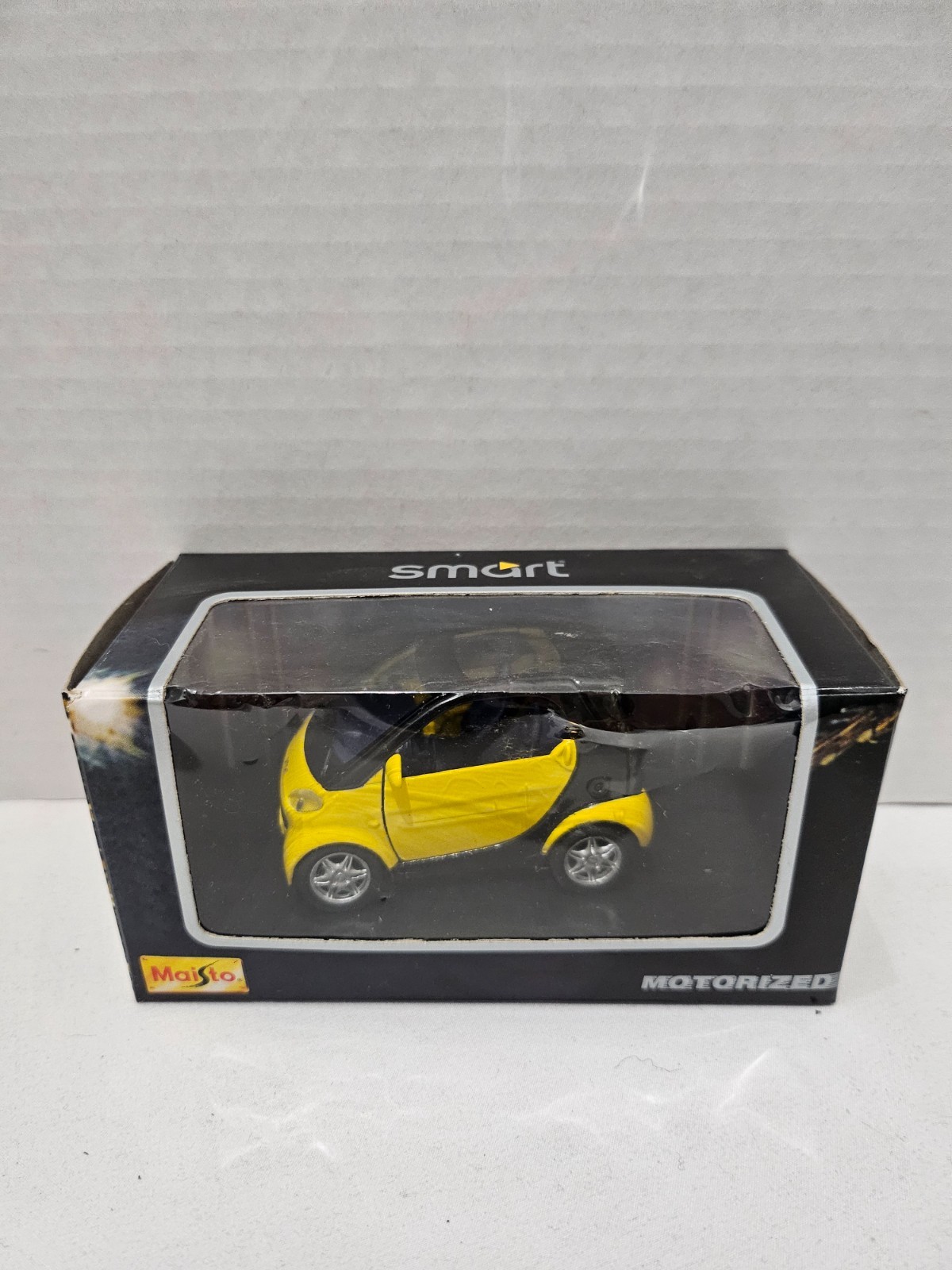 Maisto Smart ForTwo City Coupe die-cast model car