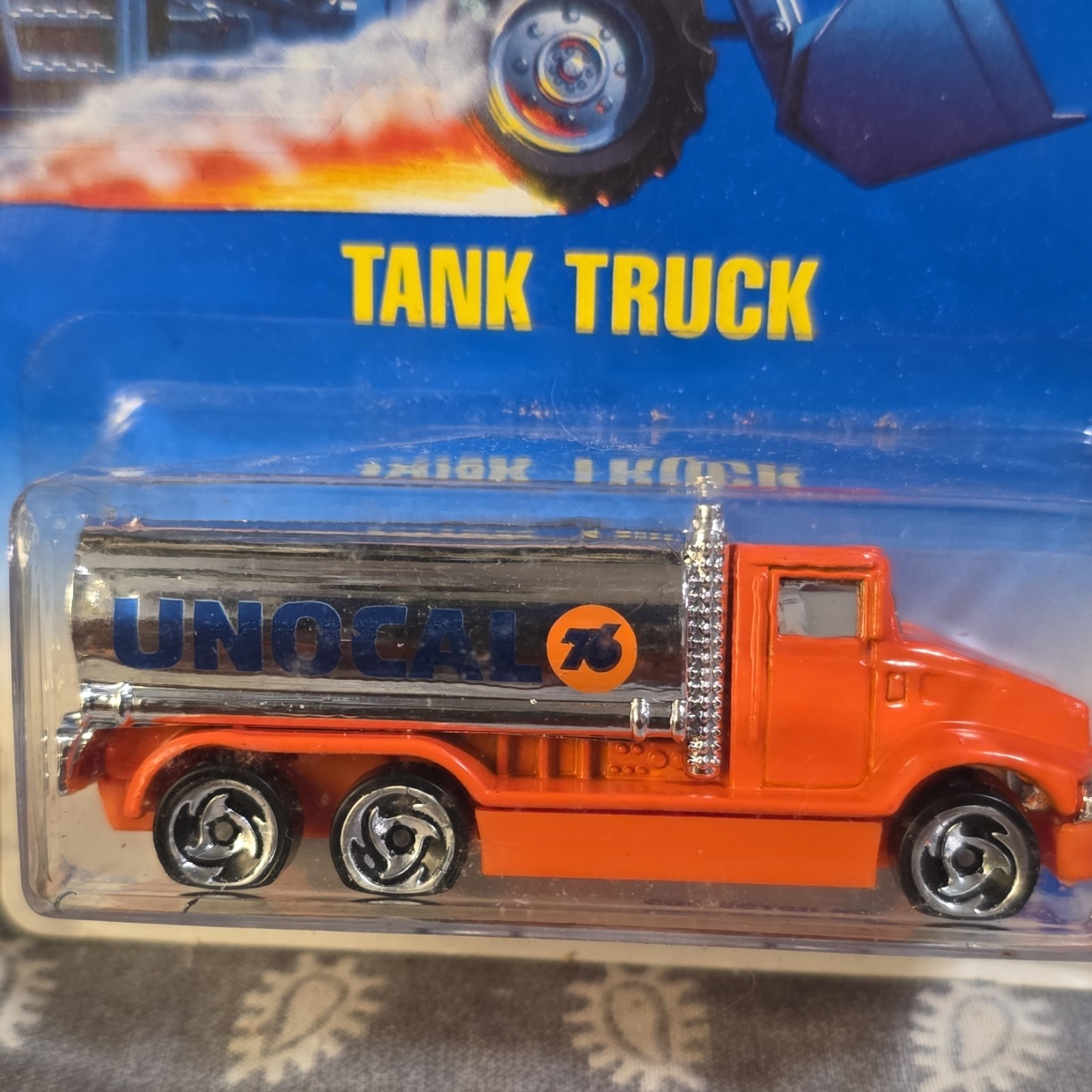 Hot Wheels Tank Truck UNOCAL 76 1:64 Orange Silver Diecast Unopened Vintage