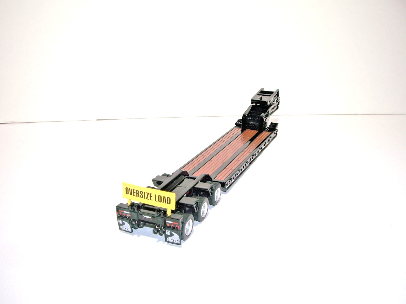 DIECAST MASTERS 1/64 PETE 589 & TRAILKING LOWBOY, JEEP&BOOSTER SAME SCALE AS DCP