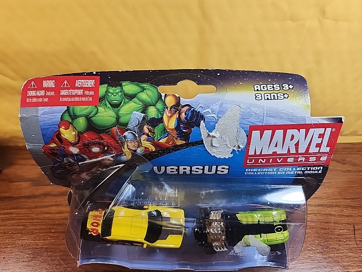 Marvel Universe Versus THOR vs LOKI New Die Cast