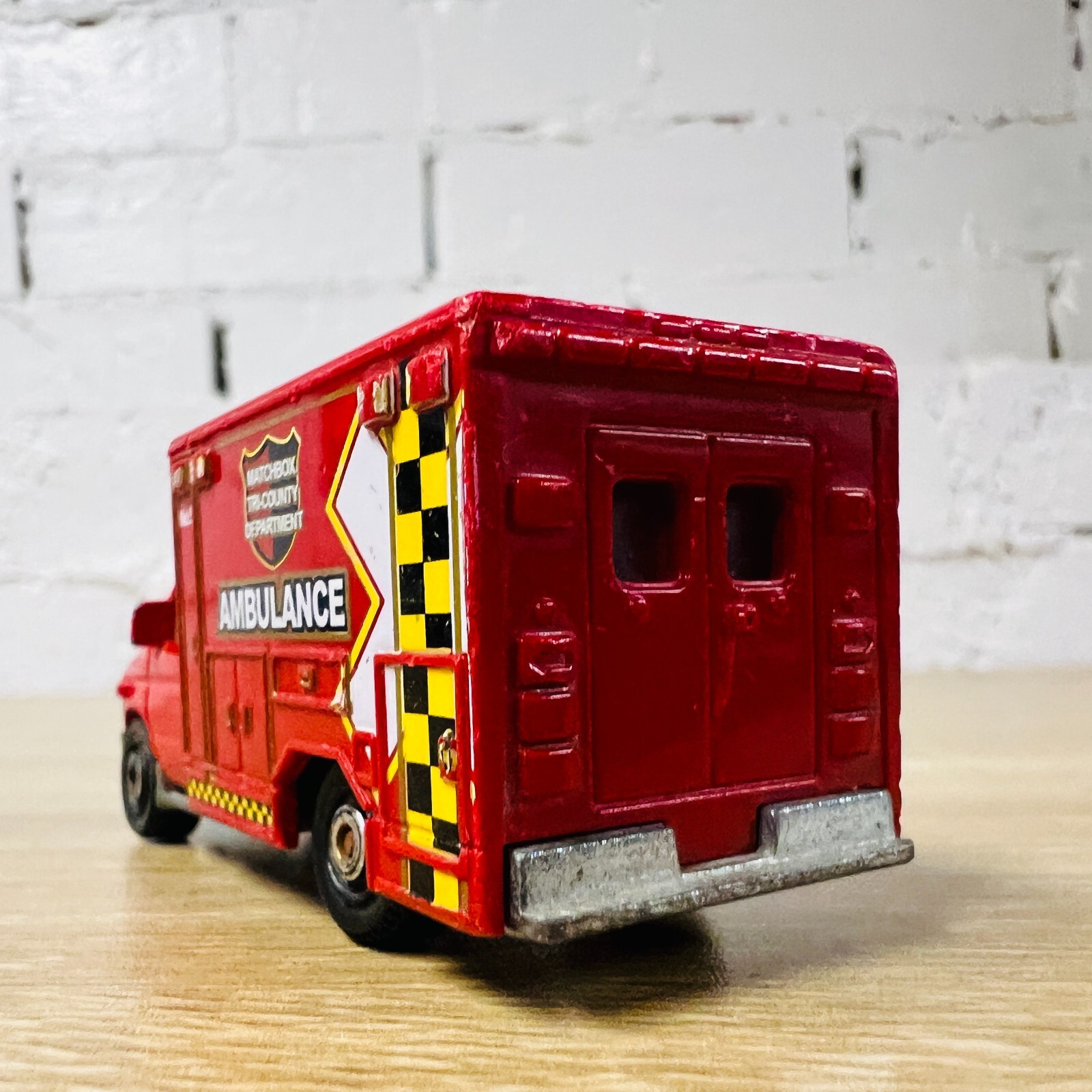 Ford E350 Ambulance 2009 Red 2014 Heroic Rescue MB771
