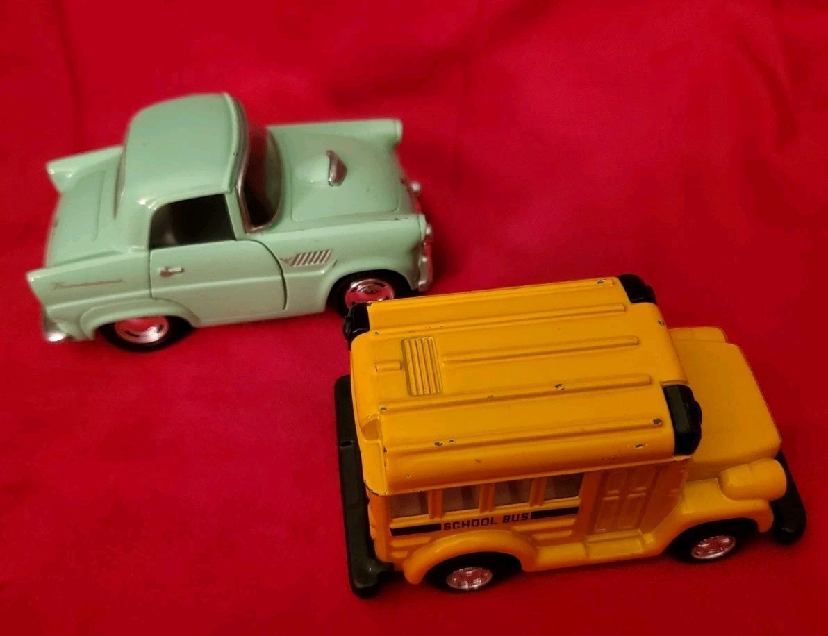 Vintage Diecast Kintoy Lot of 2 1955 Ford Thunderbird Schoolbus Pull-back Action