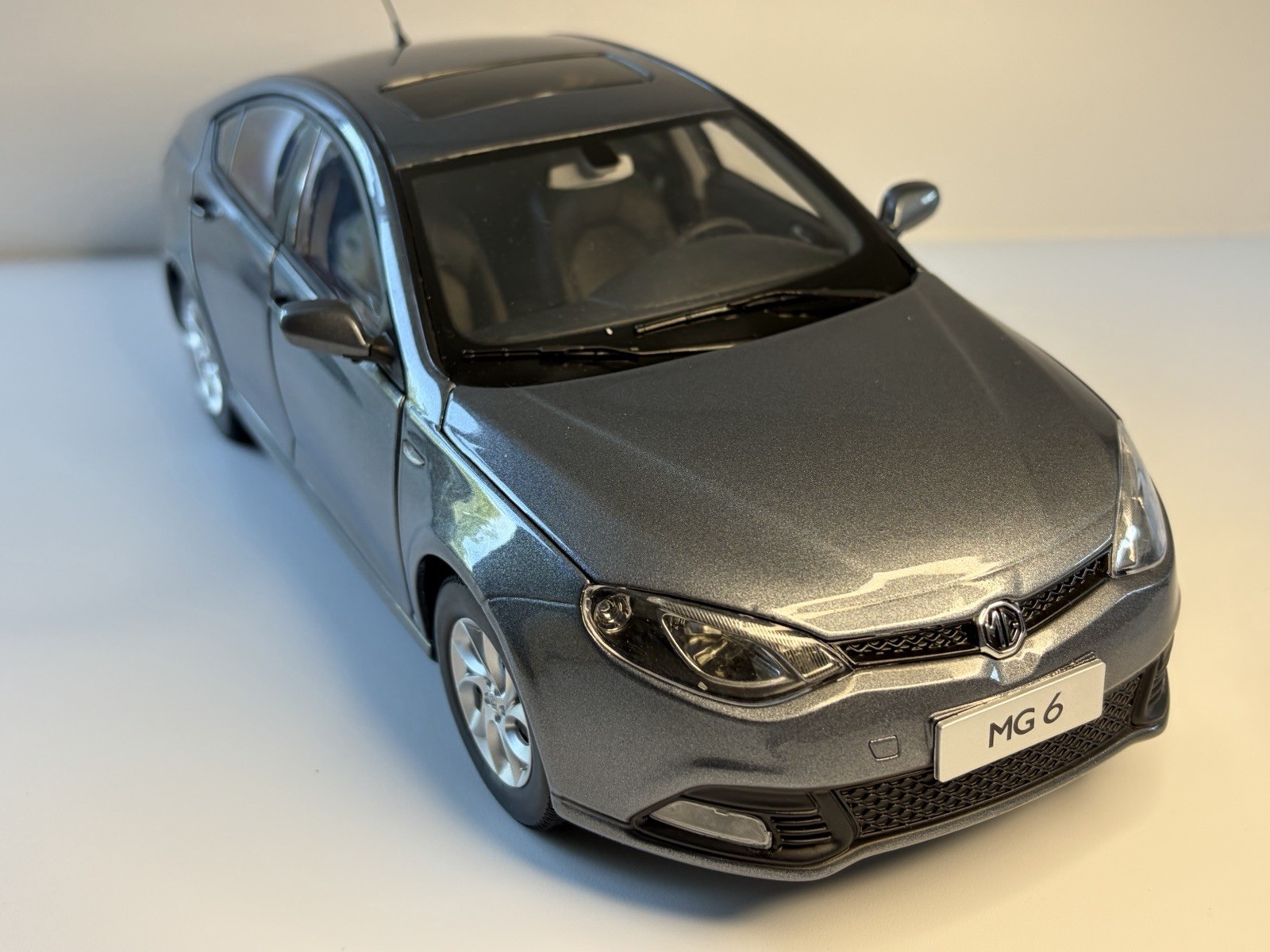 Rare Saic Motors 1:18 Dealer Edition MG 6 In Gunmetal Grey Boxed