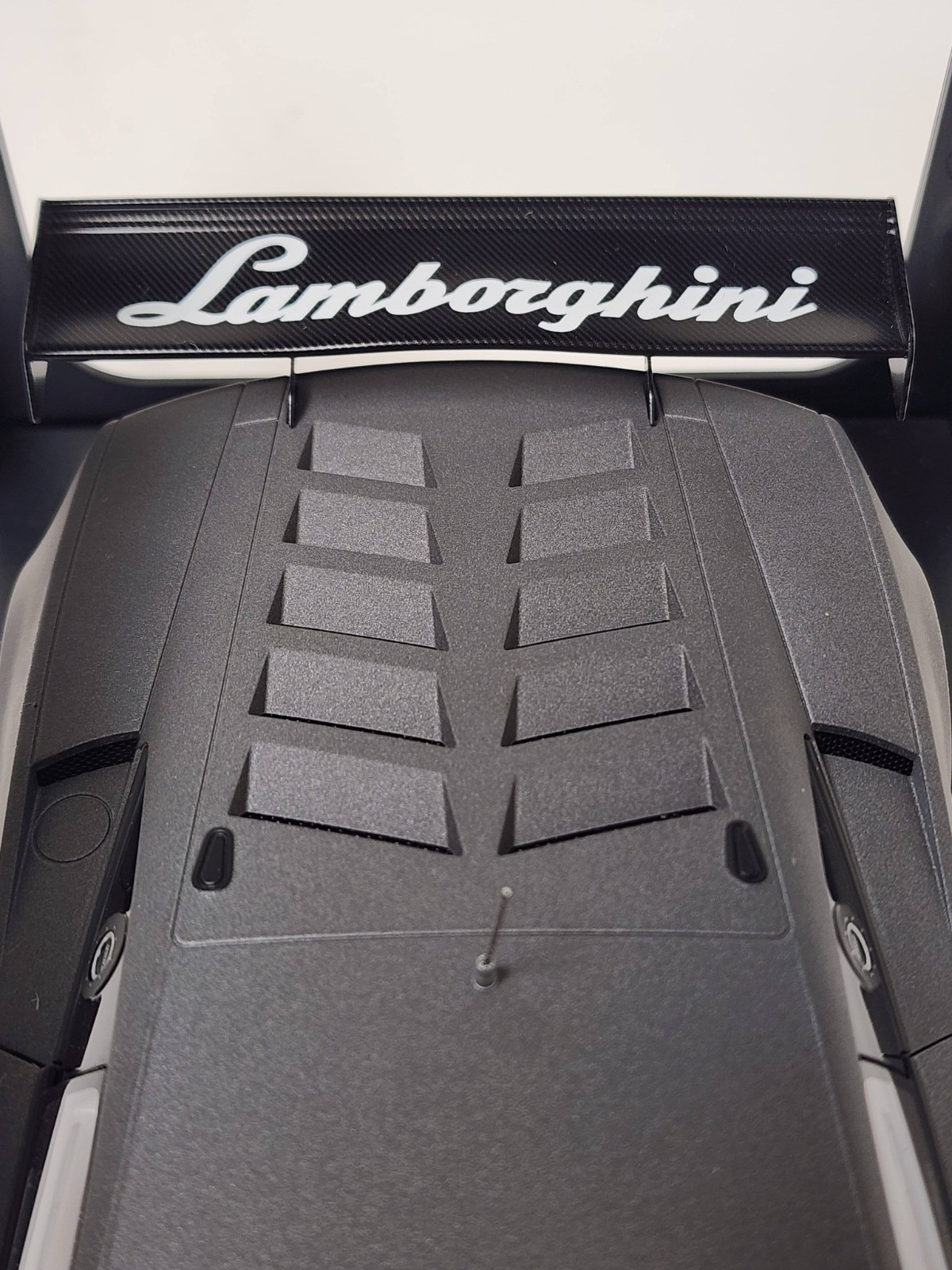 AUTOart 1:18 diecast cars: Lamborghini Galardo GT3, color: gray