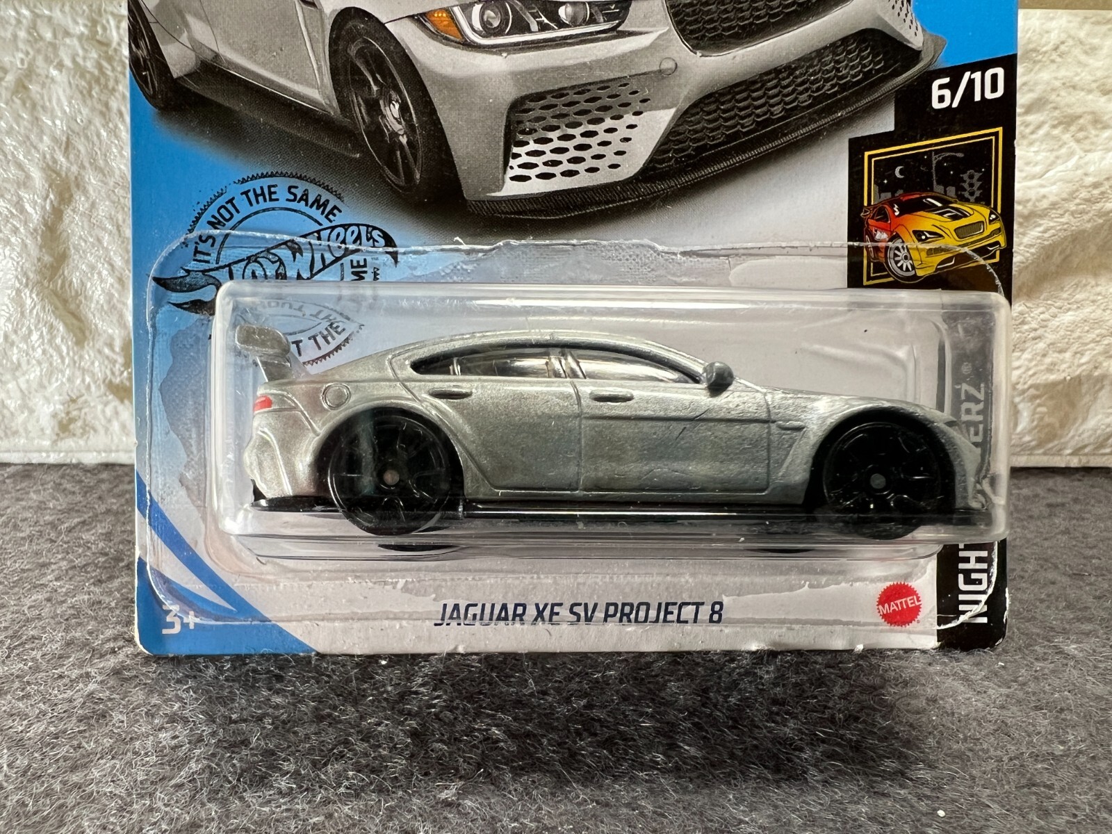 Hot Wheels Nightburnerz 6/10 Jaguar XE SV Project 8 171/250 Silver