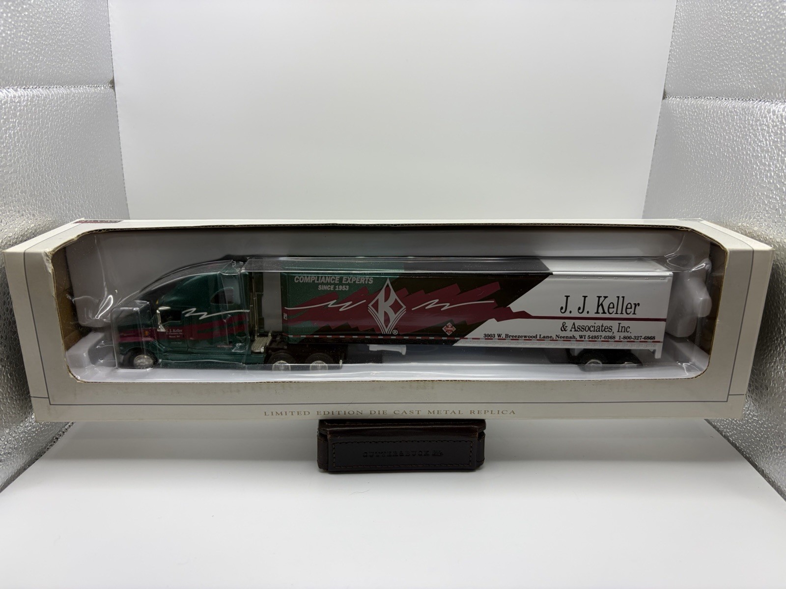 JJ Keller SpecCast Volvo 770 with 53 ft. Trailer – Stock No. 31504 Die Cast Coll