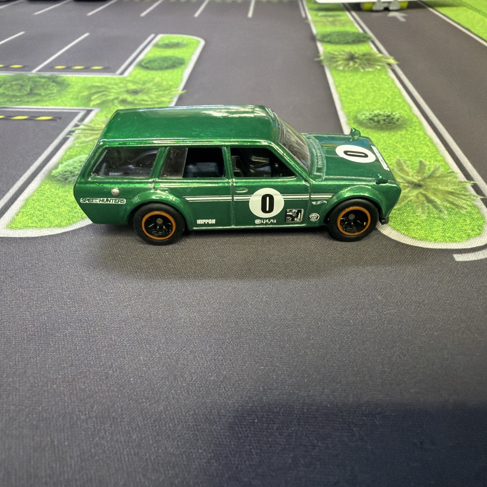 Hot Wheels ’71 DATSUN BLUEBIRD 510 WAGON 2018 LEGENDS TOUR GREEN – LOOSE