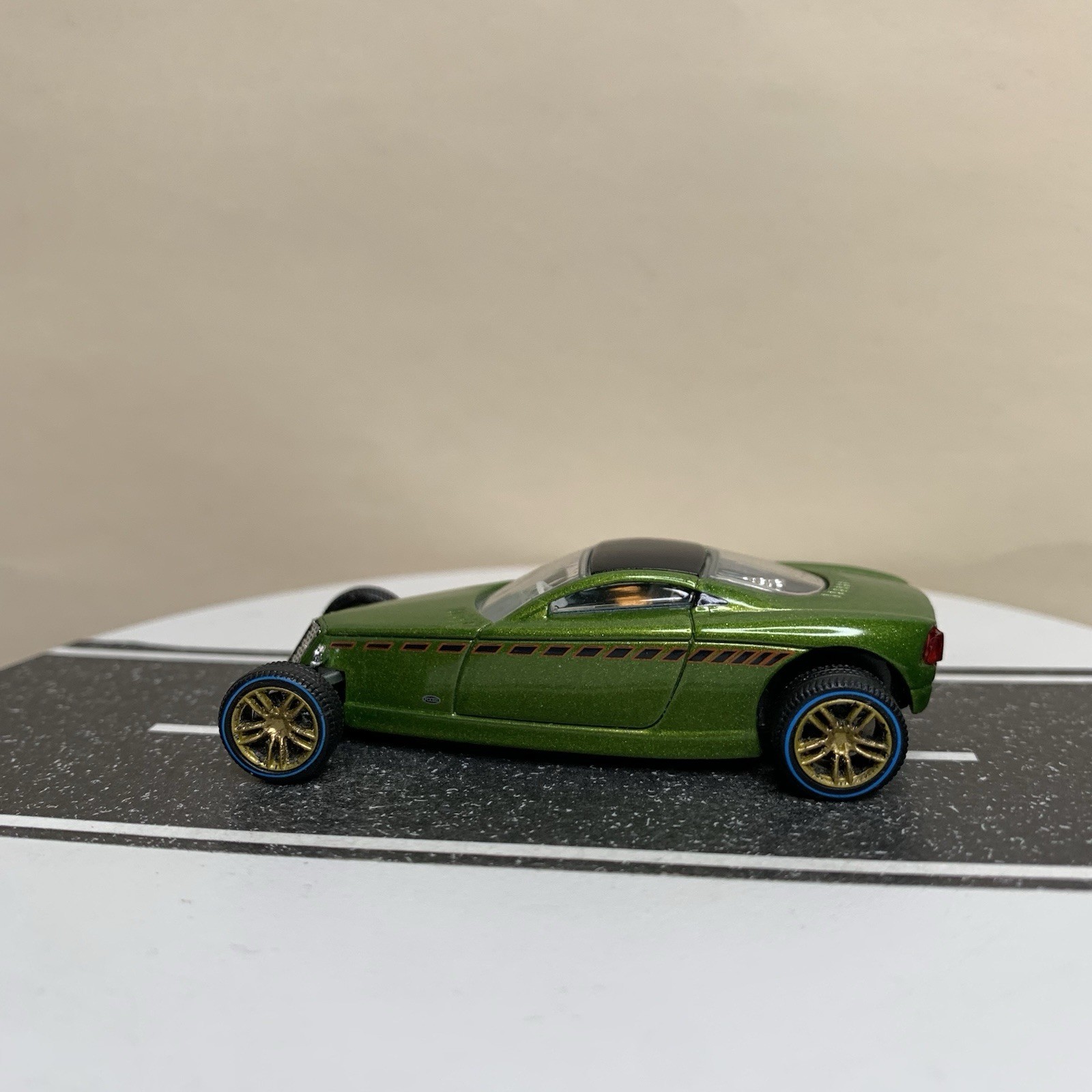 M2 Machines Chip Foose Hemisfear Custom Hot Rod Preproduction Car 1 Green 1:64 N