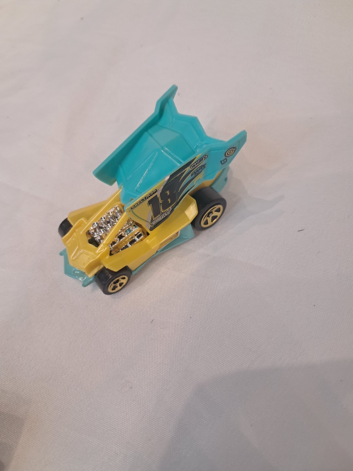 Hot Wheels Loose Cars lot of 18 (2012) incl. Dirty Outlaw