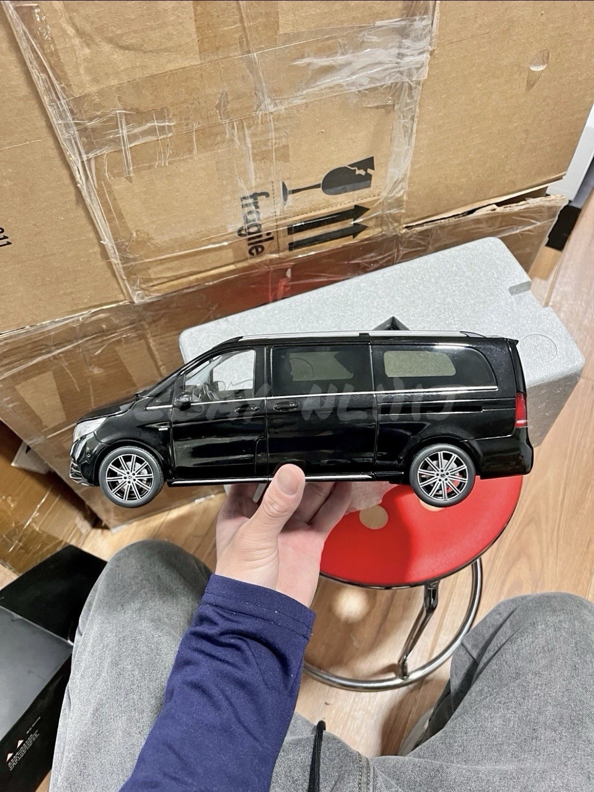1:18 Scale Mercedes-Benz Vito Viano LWB Black Bus Minivan Diecast Model Car