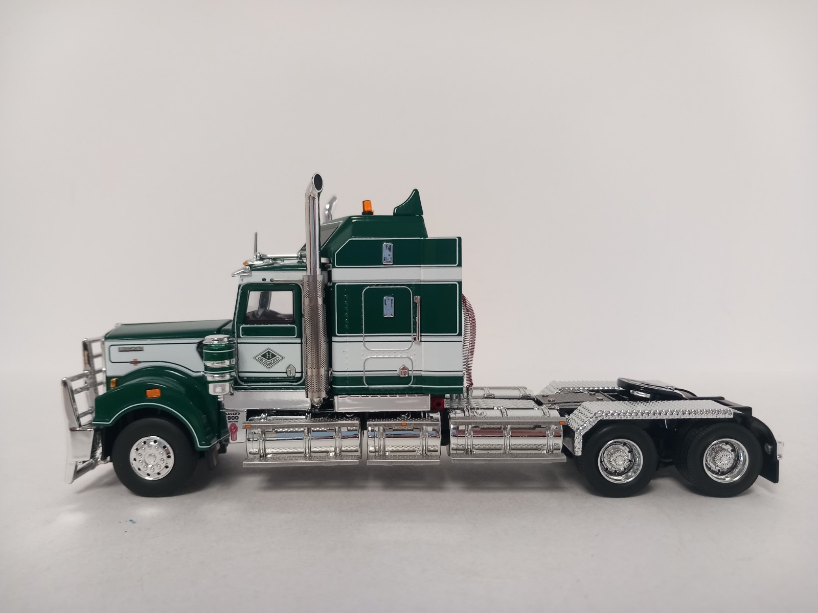 DRAKE Z01664 Hi Quality T900 – Kenworth *LAST ONE*