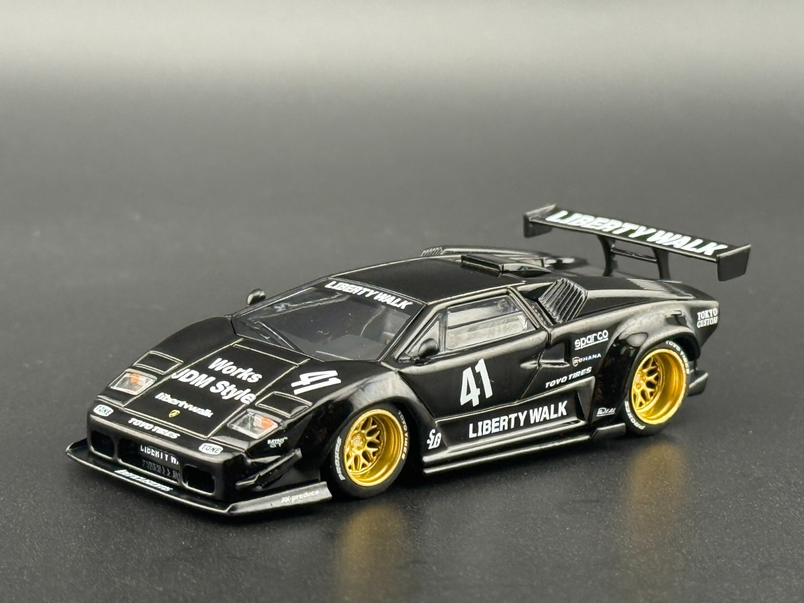 Mini GT Lamborghini Countach LB-WORKS Black #1081 1/64