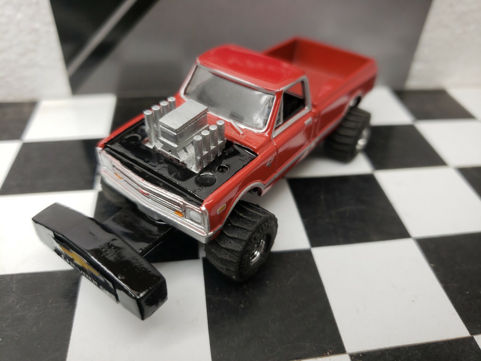 CUSTOM BUILT 1:64 C10 GreenLight 1972 HOT ROD PULLING TRUCK puller CHEVEROLETdcp