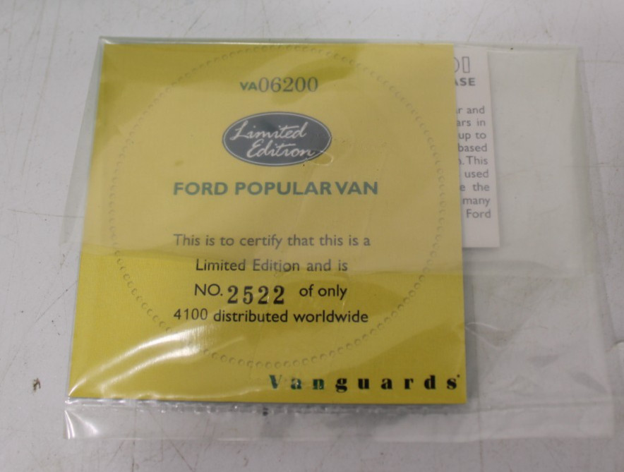 Lledo Vanguards VA06200 1:43 Scale Ford Popular Van