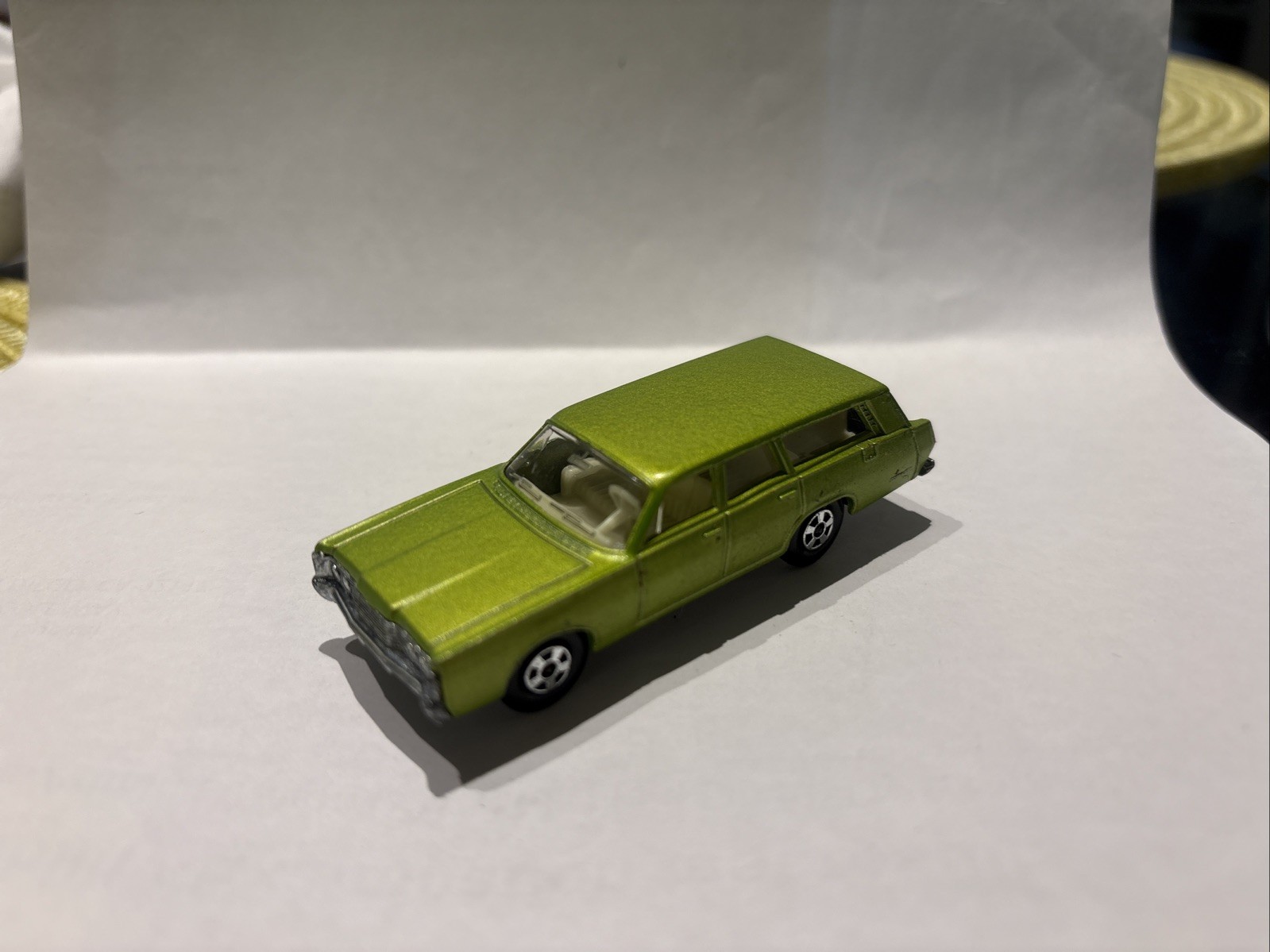 Matchbox Lesney Superfast No. 73 1968 Mercury Wagon w/F2 Box