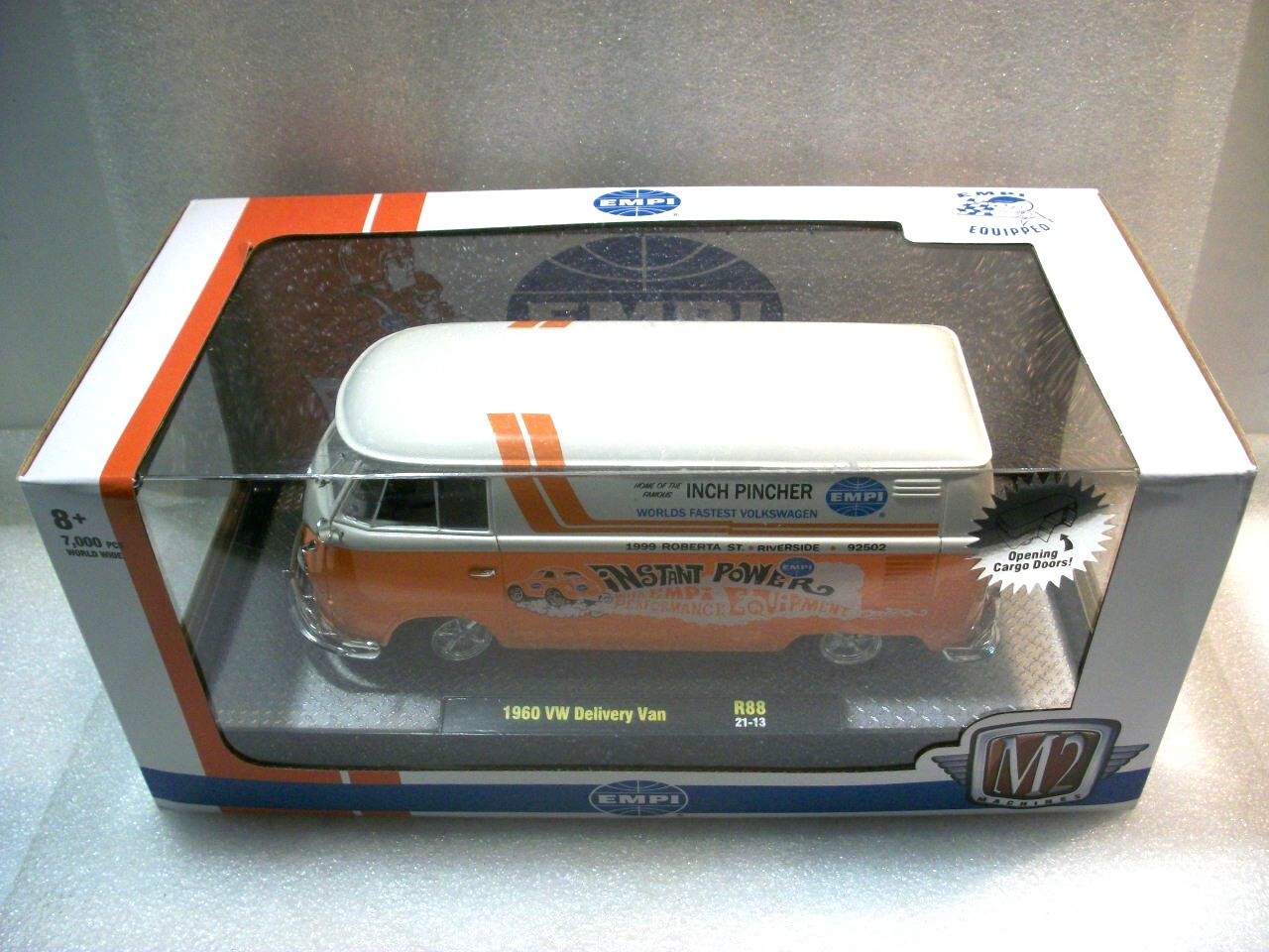 New 1:24 EMPI Diecast 1960 Volkswagen Panel Van