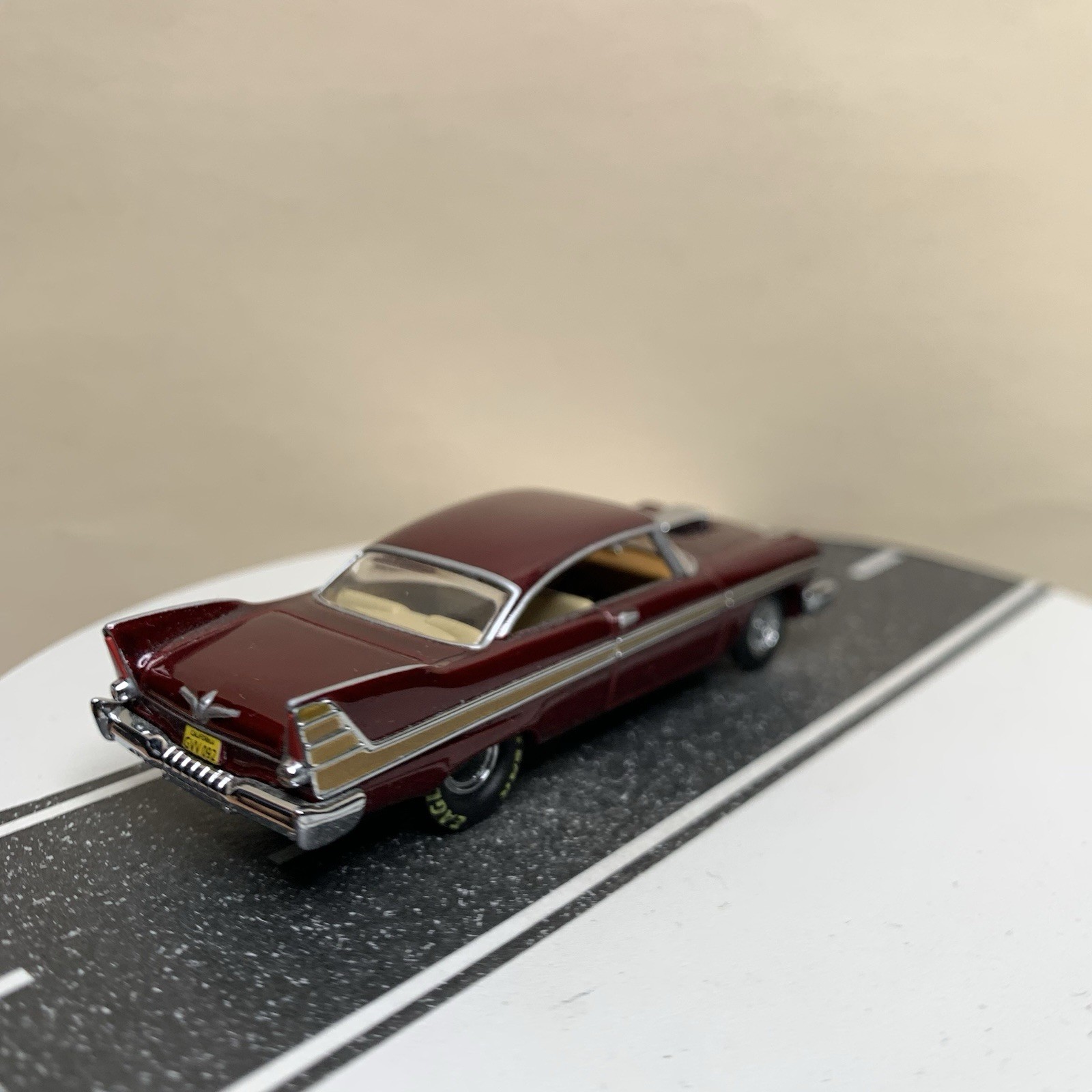 Hot Wheels 100% Collectibles 1957 Plymouth Fury Dragster Dark Red/Gold 1:64 NM