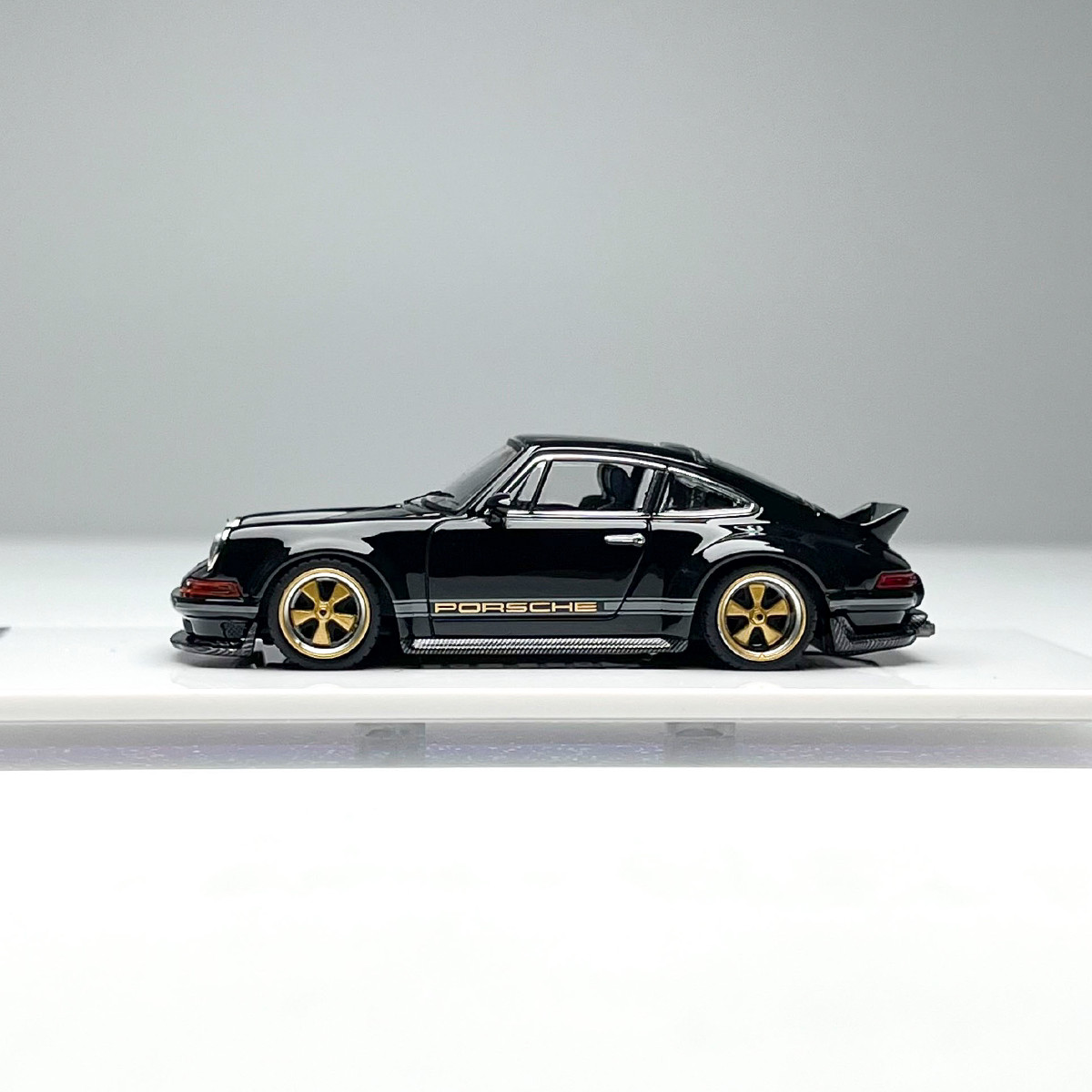 ZM 1:64 911 Singer DLS Coupe Black Die Cast Model Automotive Alloy Collection