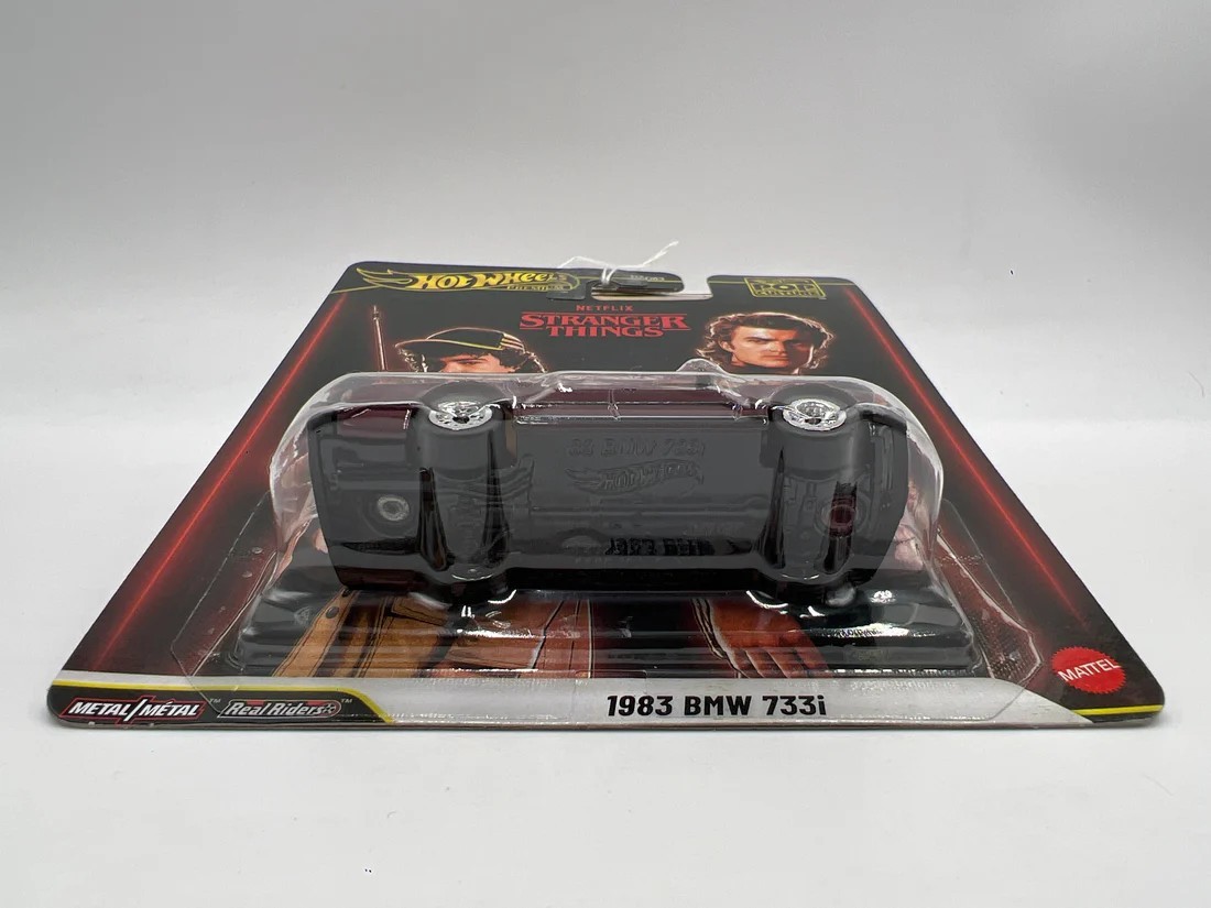 Hot Wheels Premium Pop Culture Stranger Things 1983 BMW 733i