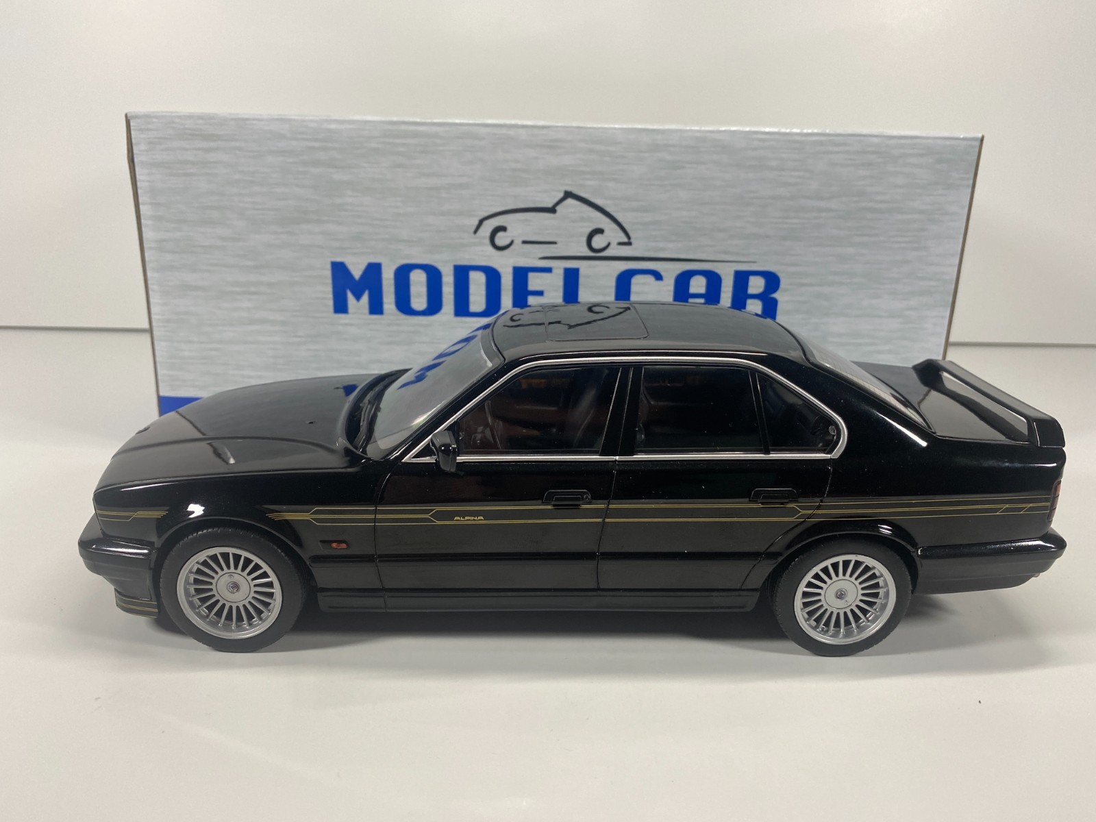 1/18 MCG BMW Alpina B10 4.6 E34 1994 Black Metallic MCG18312