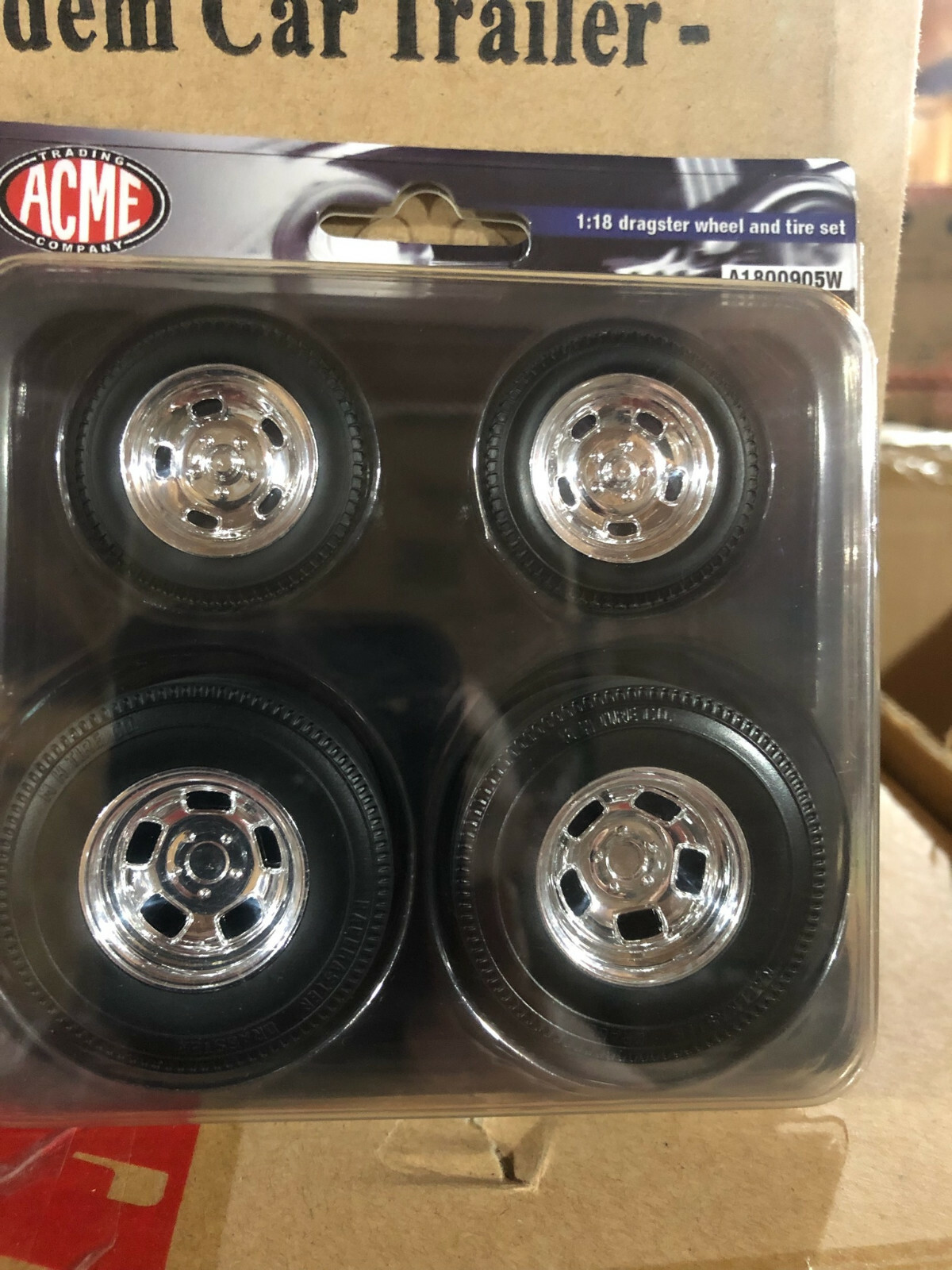 Dragster Wheel and tire set 1:18 1800905 w
