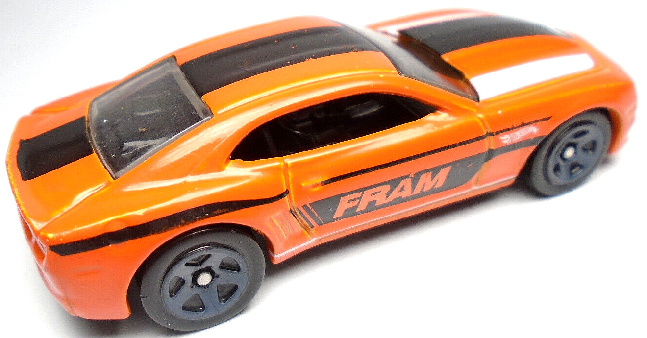 2015 HOT WHEELS ’13 CHEVY COPO CAMARO FRAM ORANGE 2 7/8″ DIECAST CAR WITH BLACK