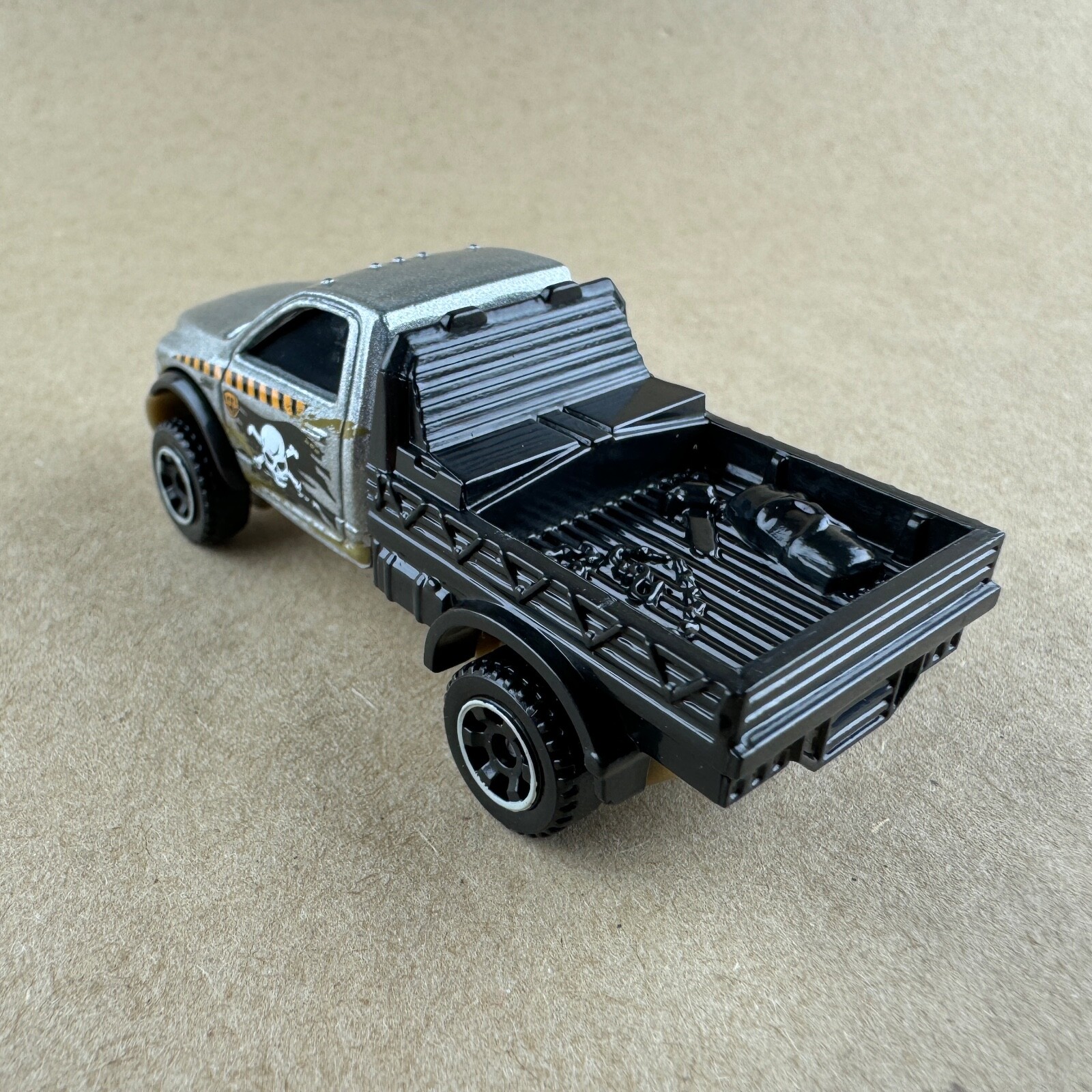 Matchbox 2016 Ram Flatbed Truck Black Silver MBX Off Road 1:64 Diecast Car Loose